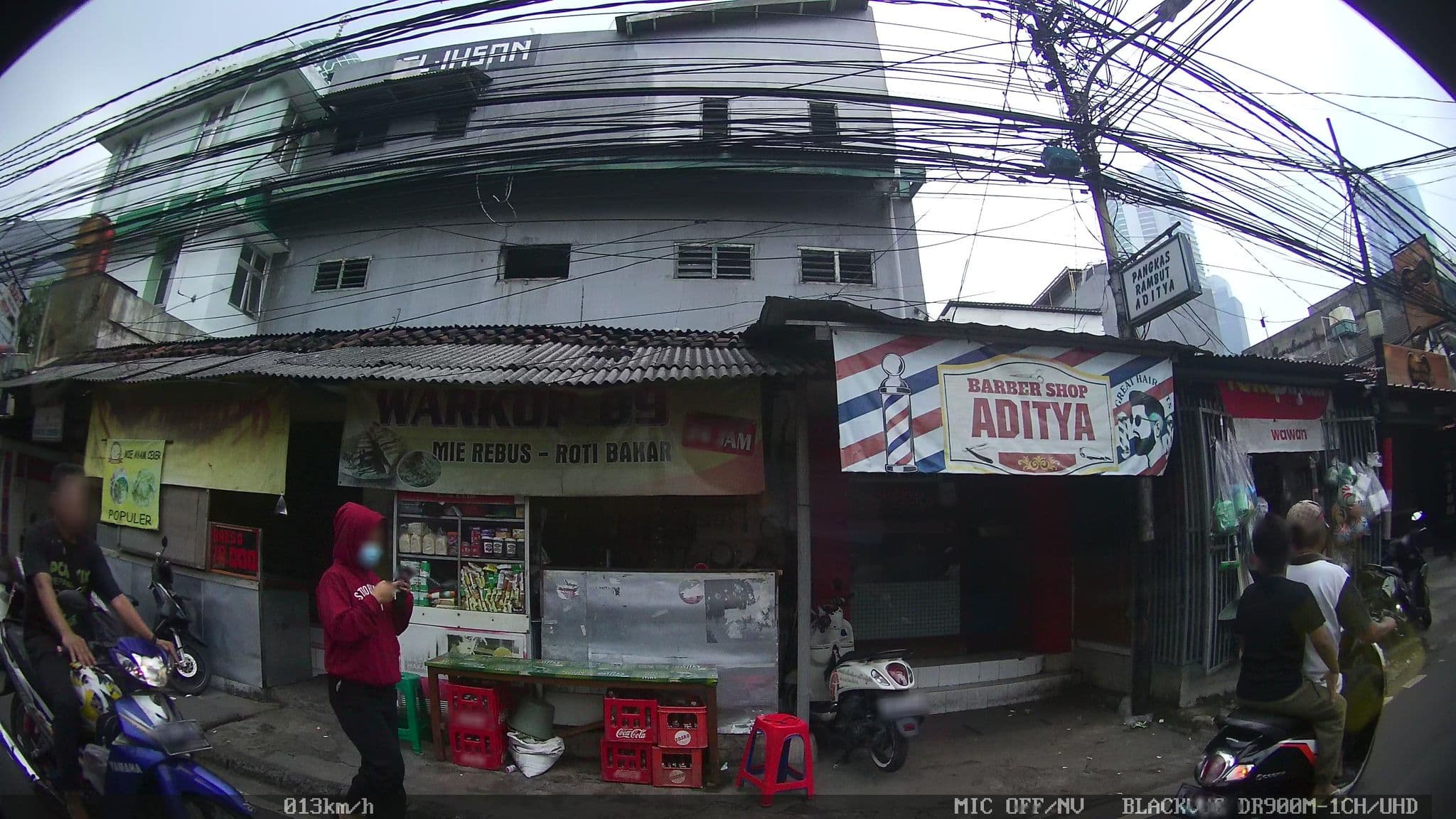 Street view near Airy Thamrin Kebon Kacang Sembilan 47 Jakarta, Jakarta — © kaart_1 (CC BY-SA · Mapillary)
