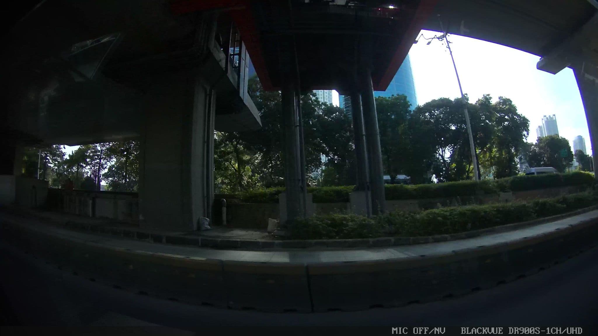 Street view near Club Hotel, Jakarta — © Kaart---RIGHT (CC BY-SA · Mapillary)