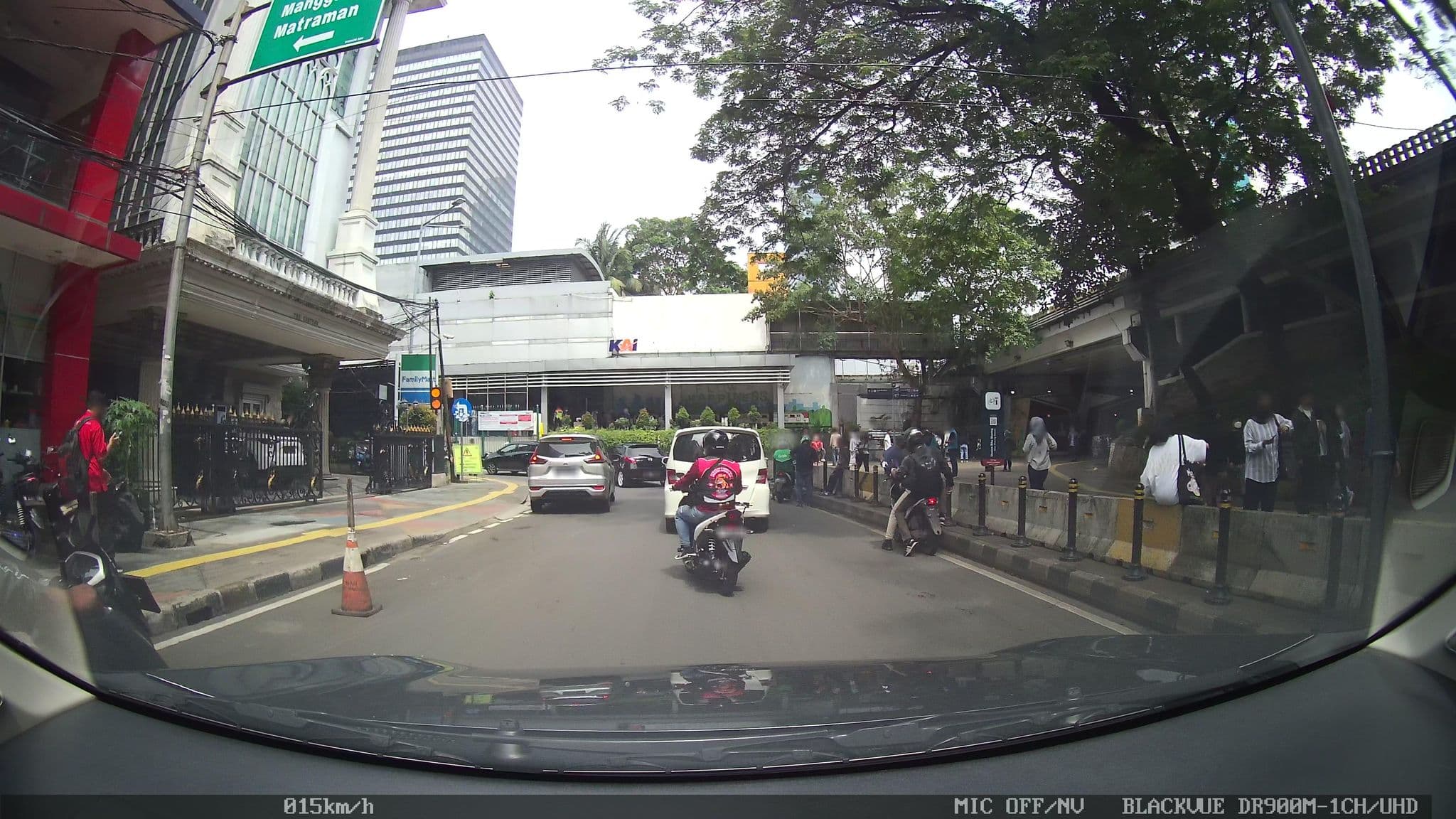 Street view near G hotel & Syariah Residence, Jakarta — © kaart_1 (CC BY-SA · Mapillary)