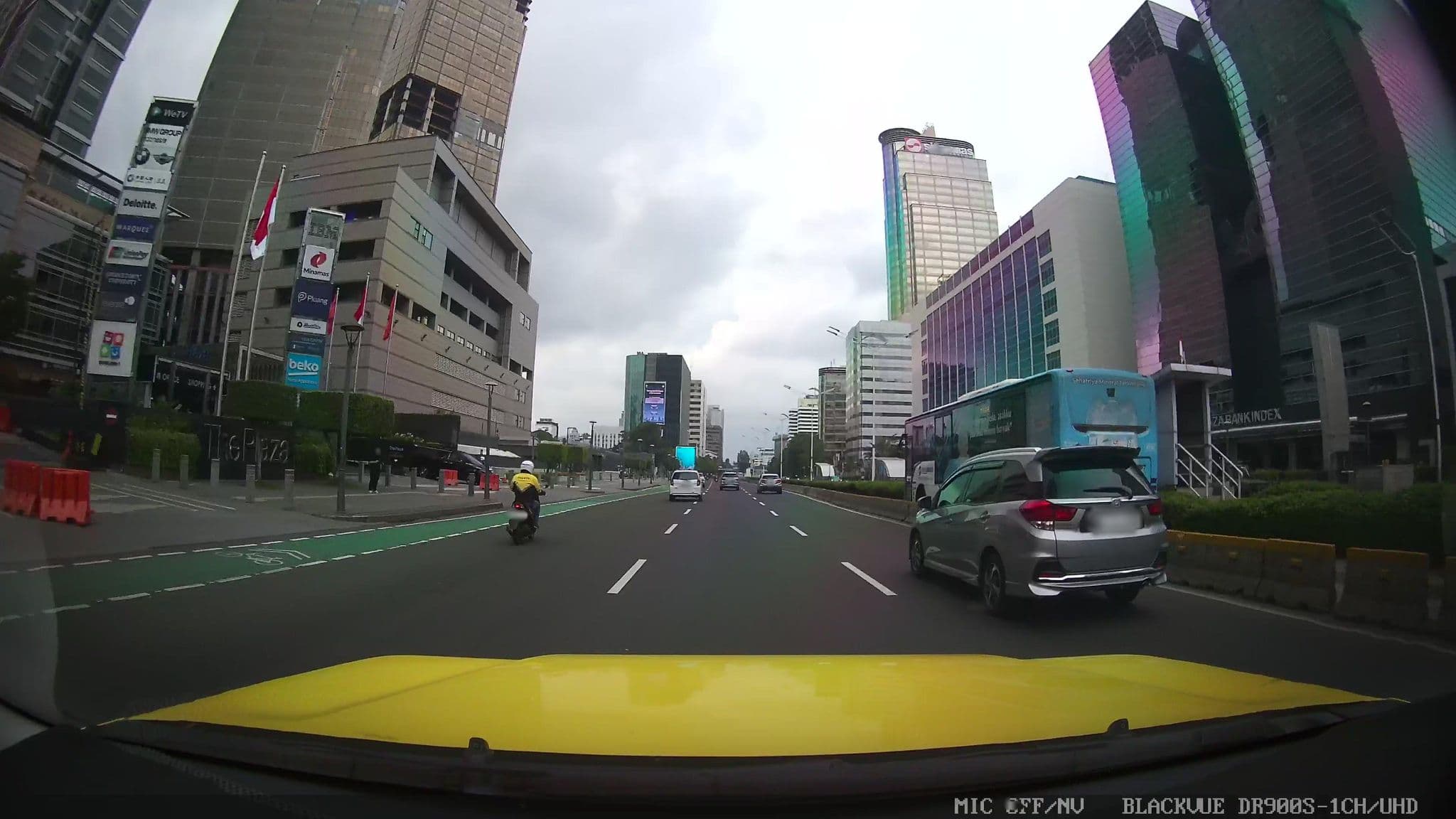 Street view near Olive Resto, Jakarta — © Kaart---FRONT (CC BY-SA · Mapillary)