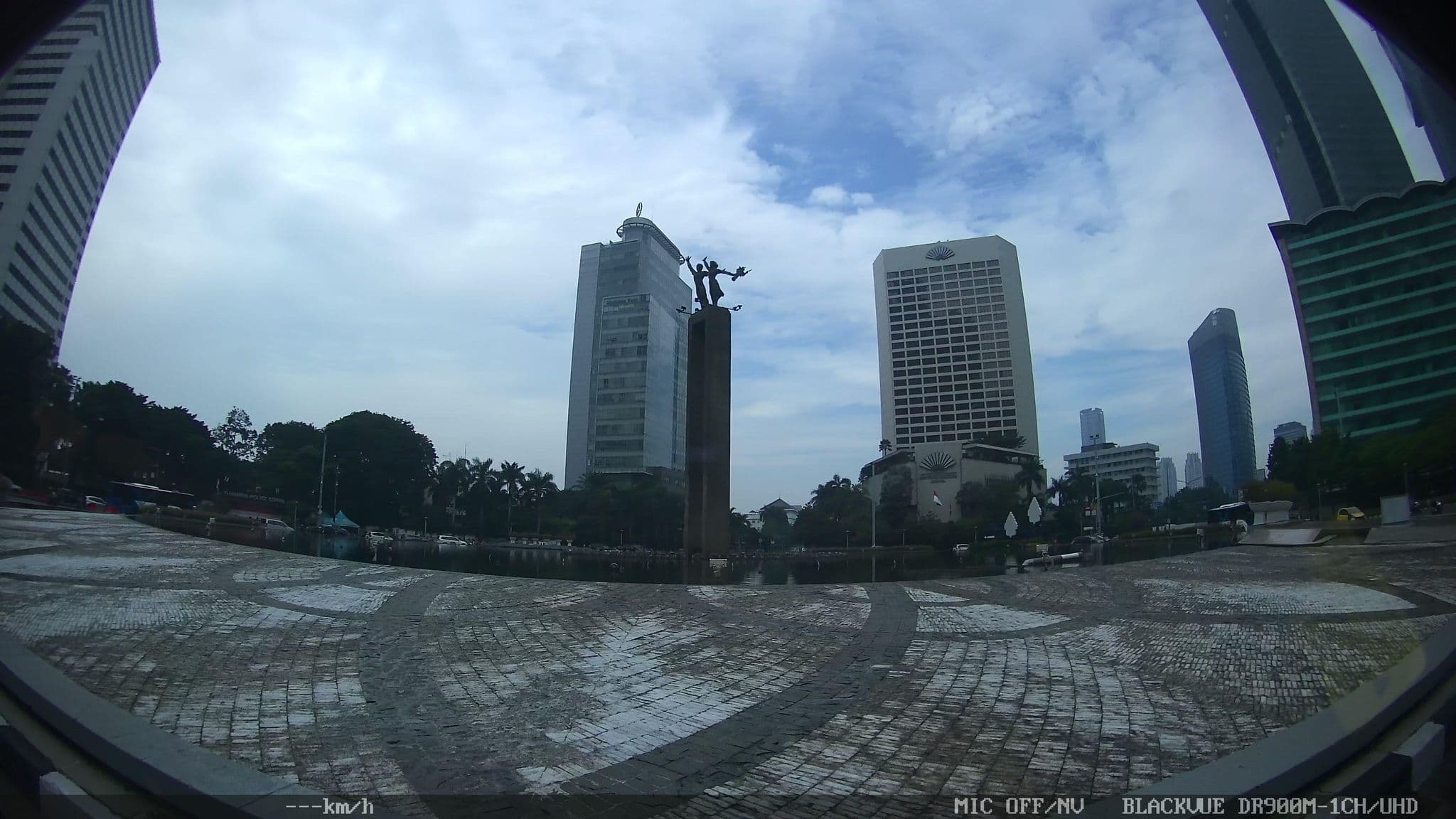 Street view near Hotel Bahari, Jakarta — © kaart_1 (CC BY-SA · Mapillary)