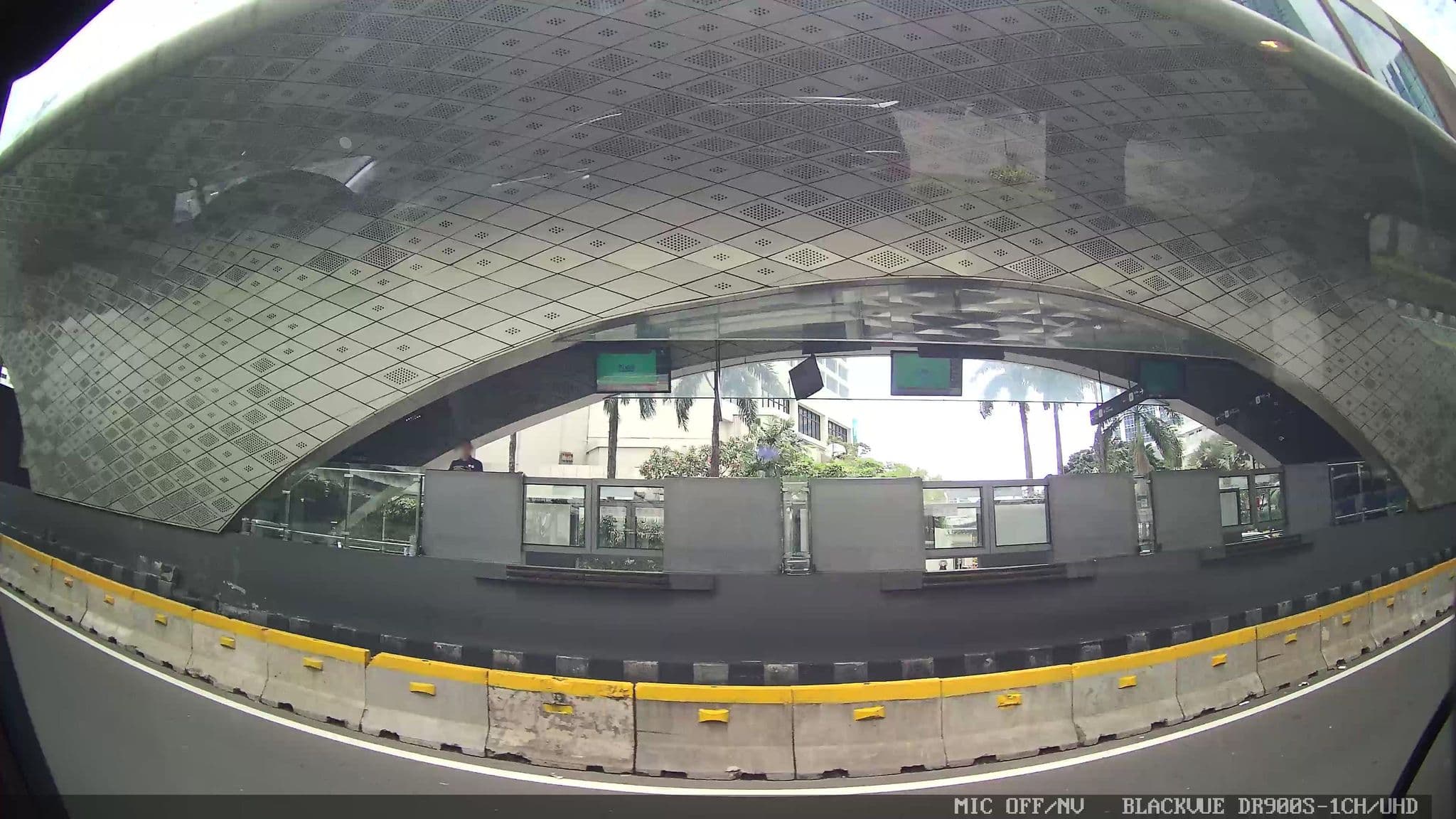 Street view near 25th Floor MO Jakarta, Jakarta — © Kaart---RIGHT (CC BY-SA · Mapillary)