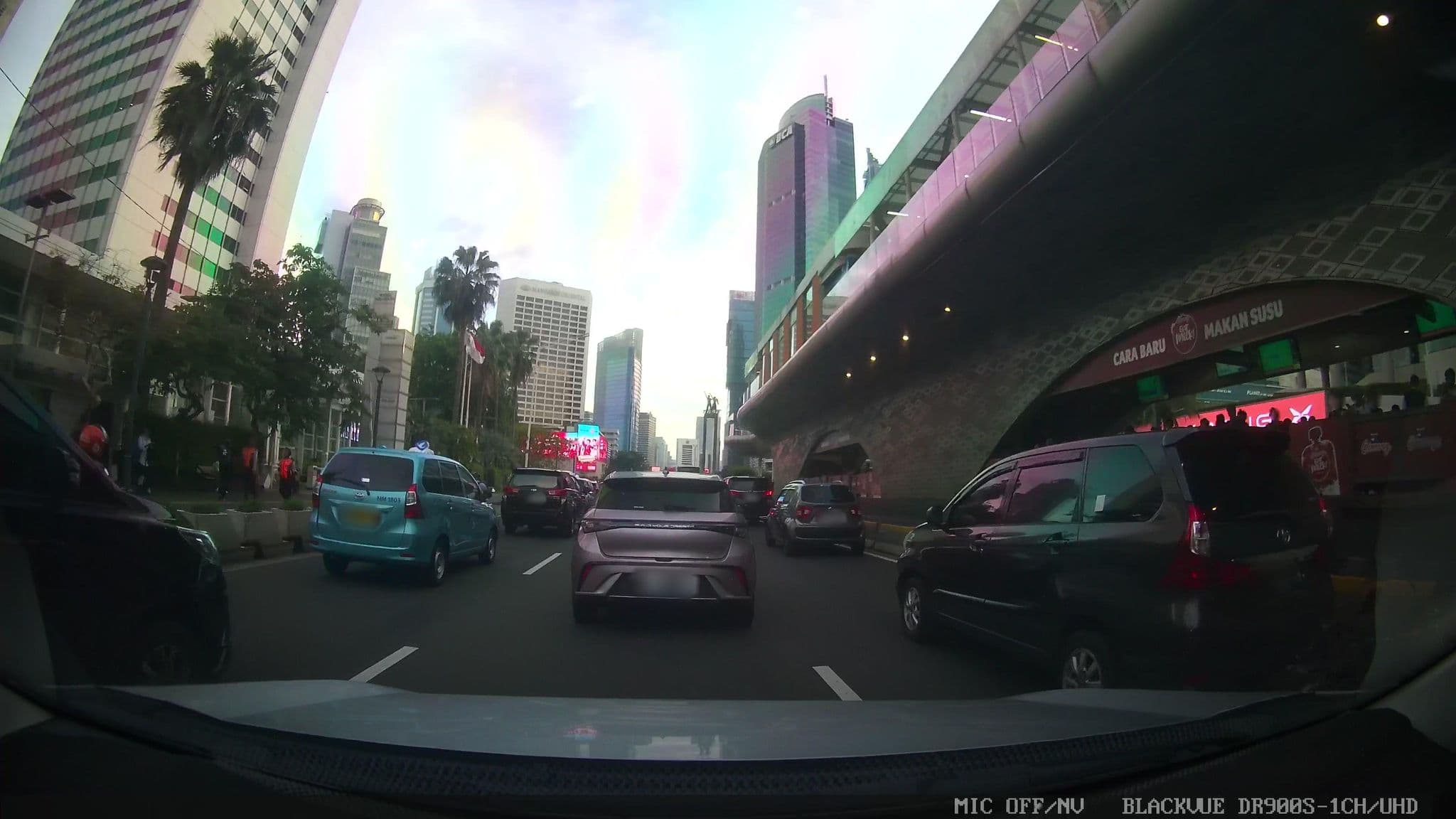 Street view near Dormitory Locker, Jakarta — © Kaart---FRONT (CC BY-SA · Mapillary)