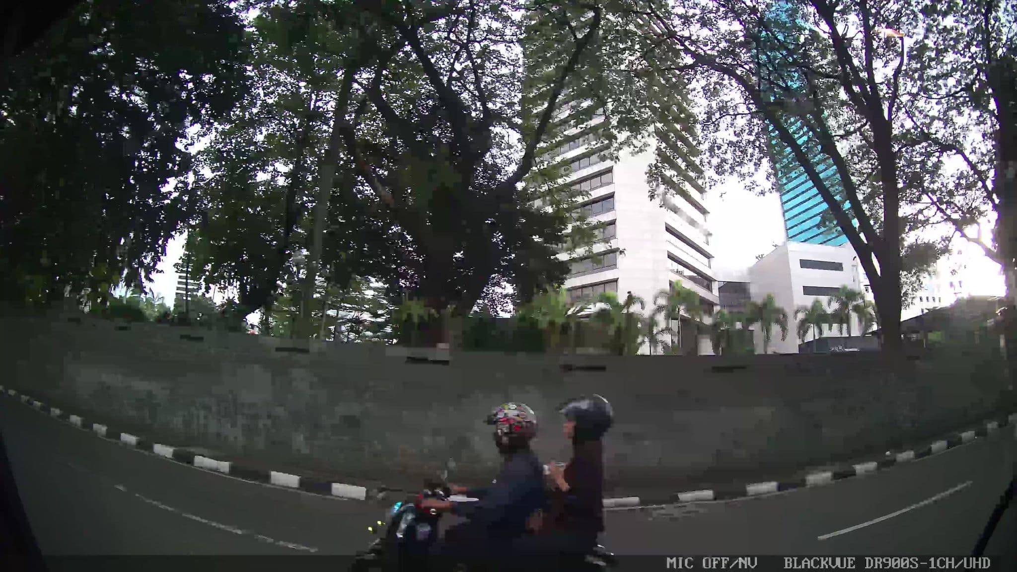 Street view near Villa Bukit Mas, Jakarta — © Kaart---RIGHT (CC BY-SA · Mapillary)