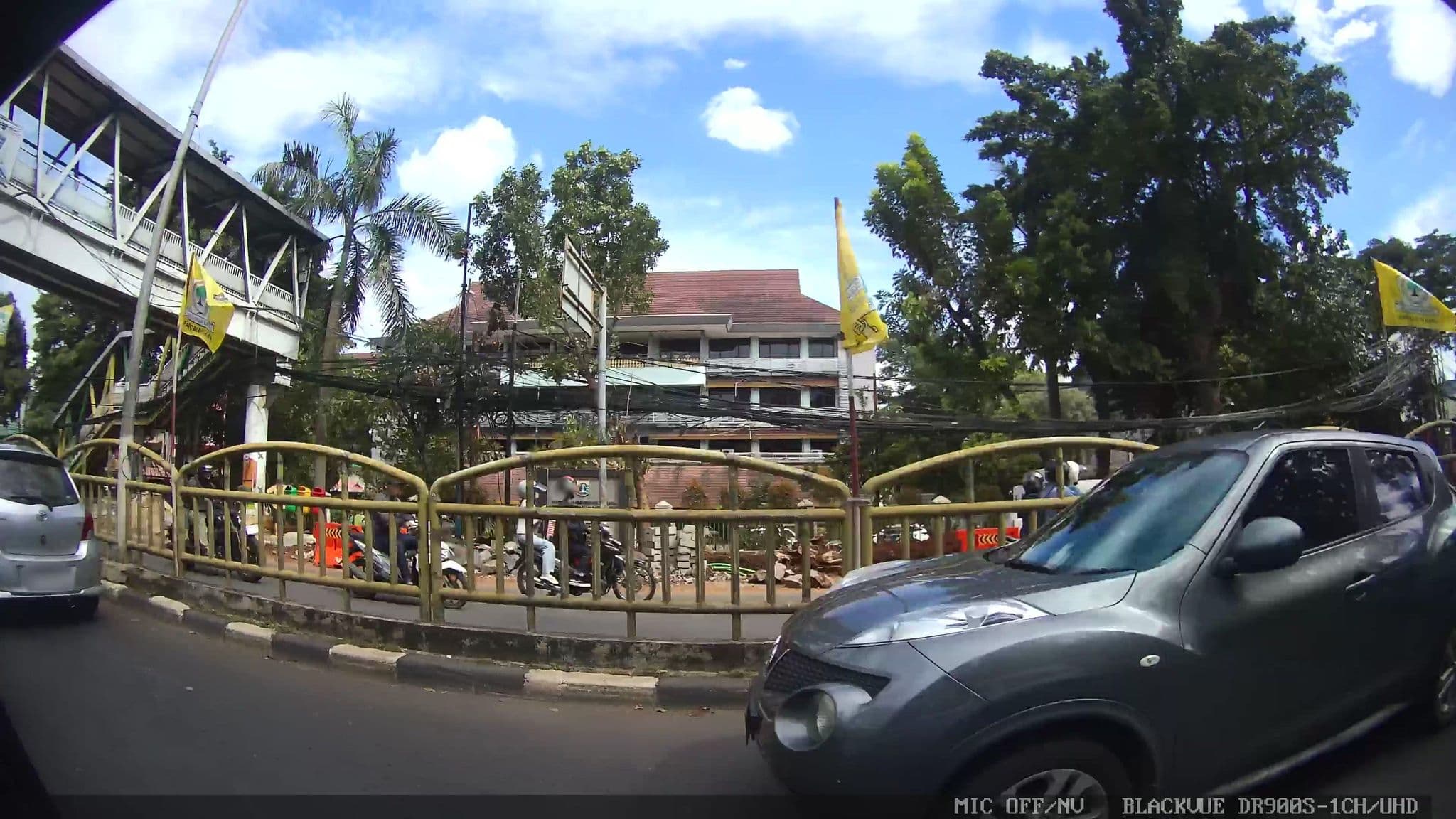 Street view near Rumah mardyani eko, Jakarta — © Kaart---RIGHT (CC BY-SA · Mapillary)