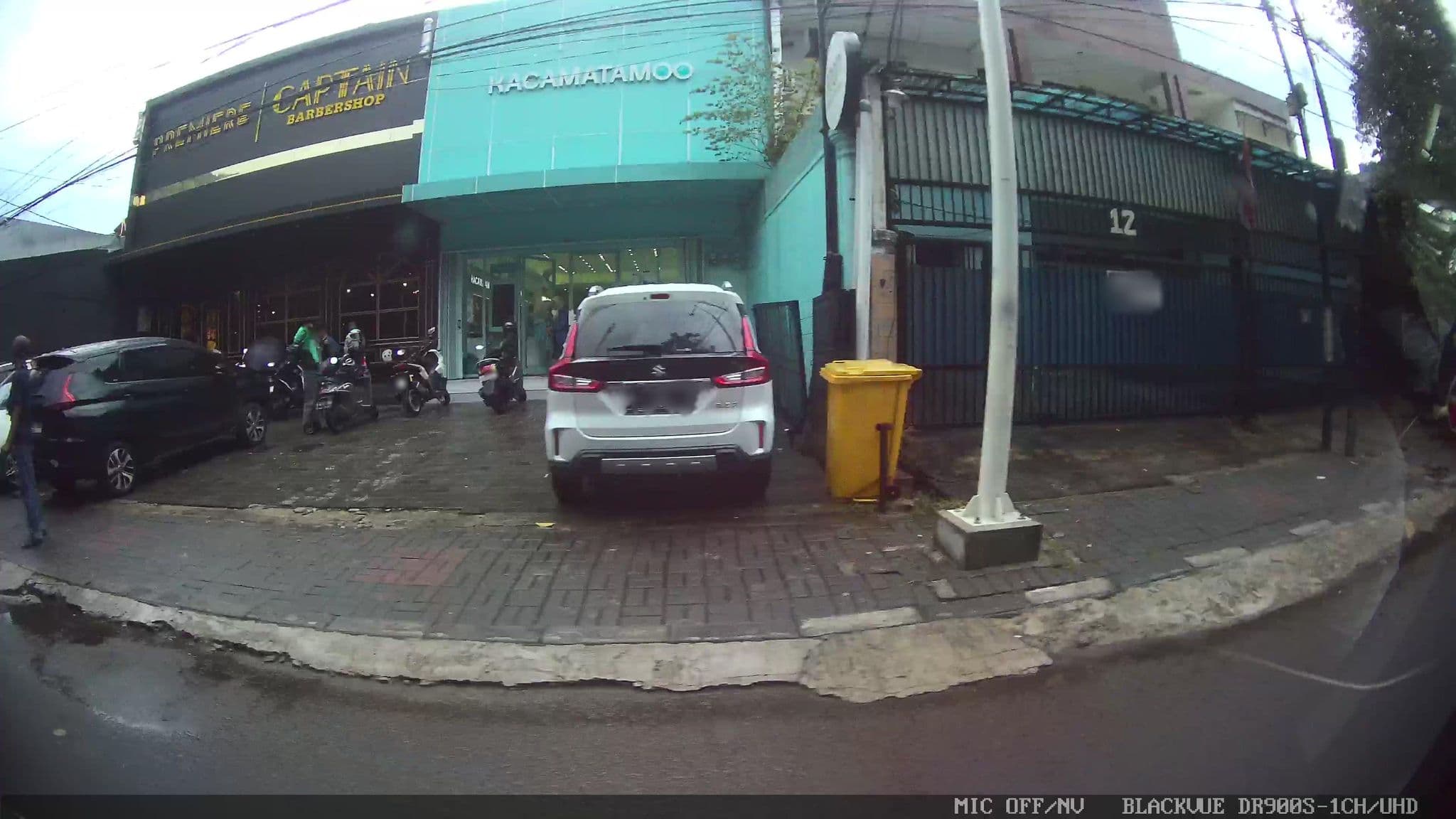 Street view near Fontana Residencia, Jakarta — © Kaart---LEFT (CC BY-SA · Mapillary)