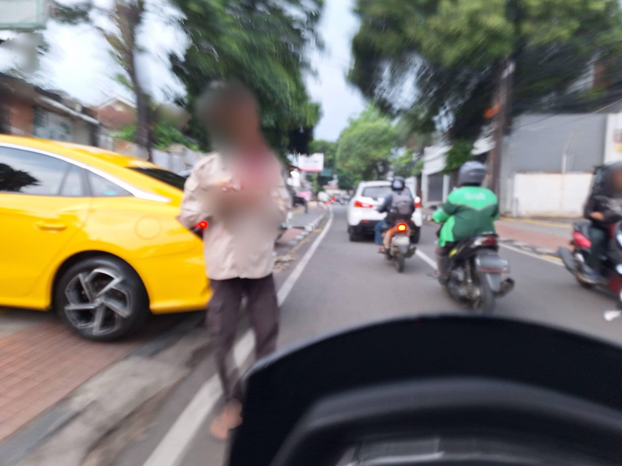 Street view near Hotel Menara Bahtera Balikpapan, Jakarta — © taruna (CC BY-SA · Mapillary)