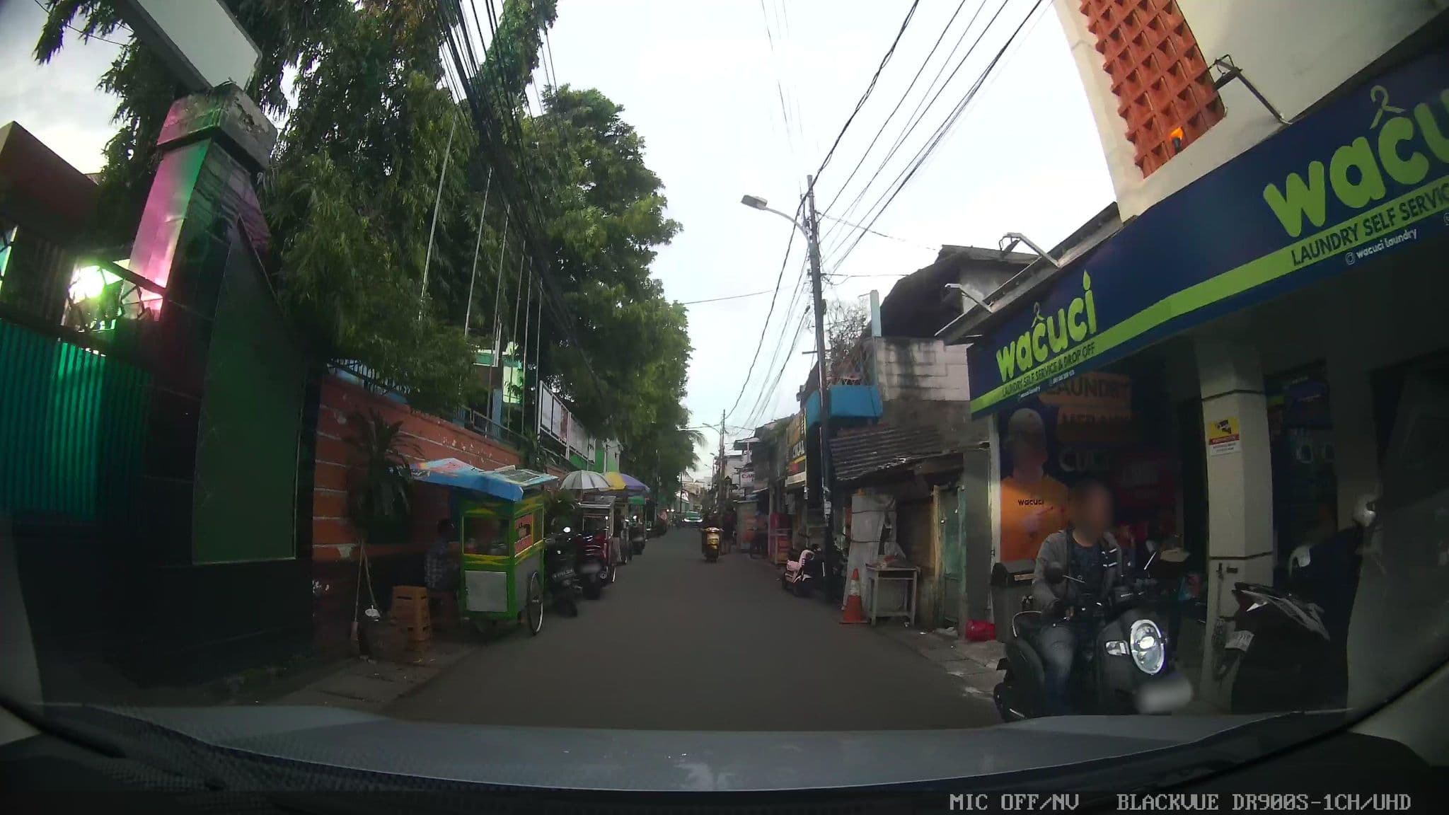 Street view near My castle, Jakarta — © Kaart---FRONT (CC BY-SA · Mapillary)