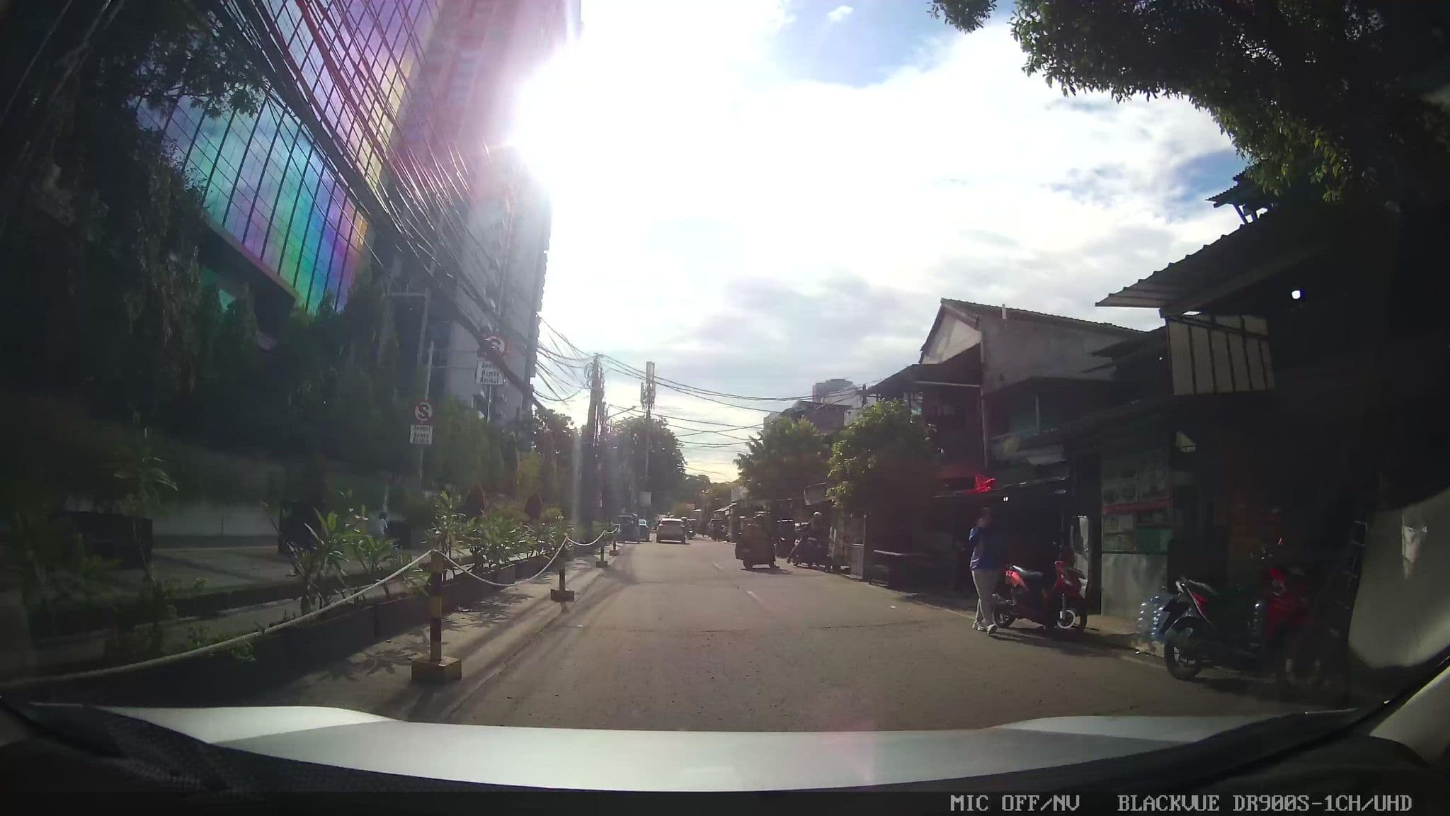 Street view near The Park Lane Jakarta, Jakarta — © Kaart---FRONT (CC BY-SA · Mapillary)