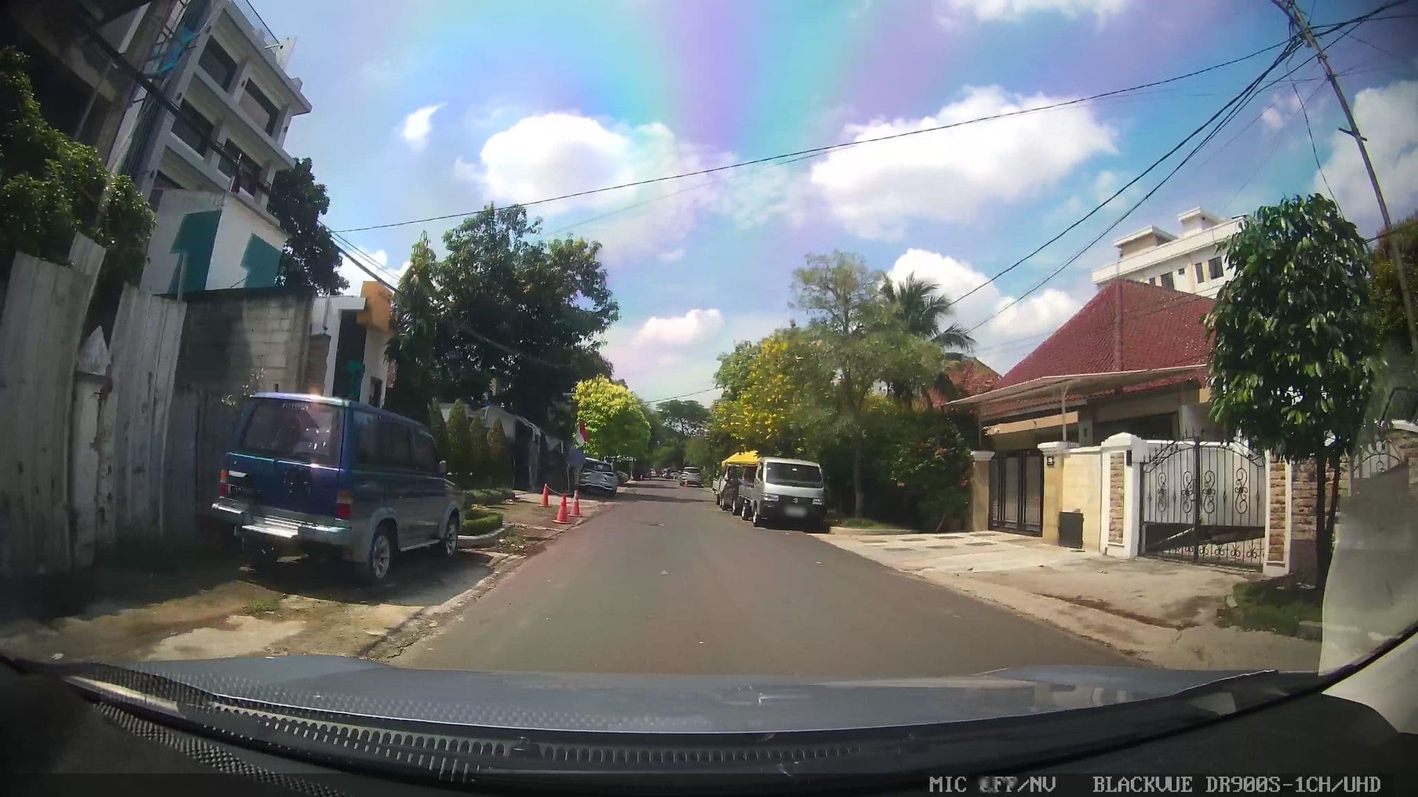 Street view near Kosan Widuri no 34, Jakarta — © Kaart---FRONT (CC BY-SA · Mapillary)