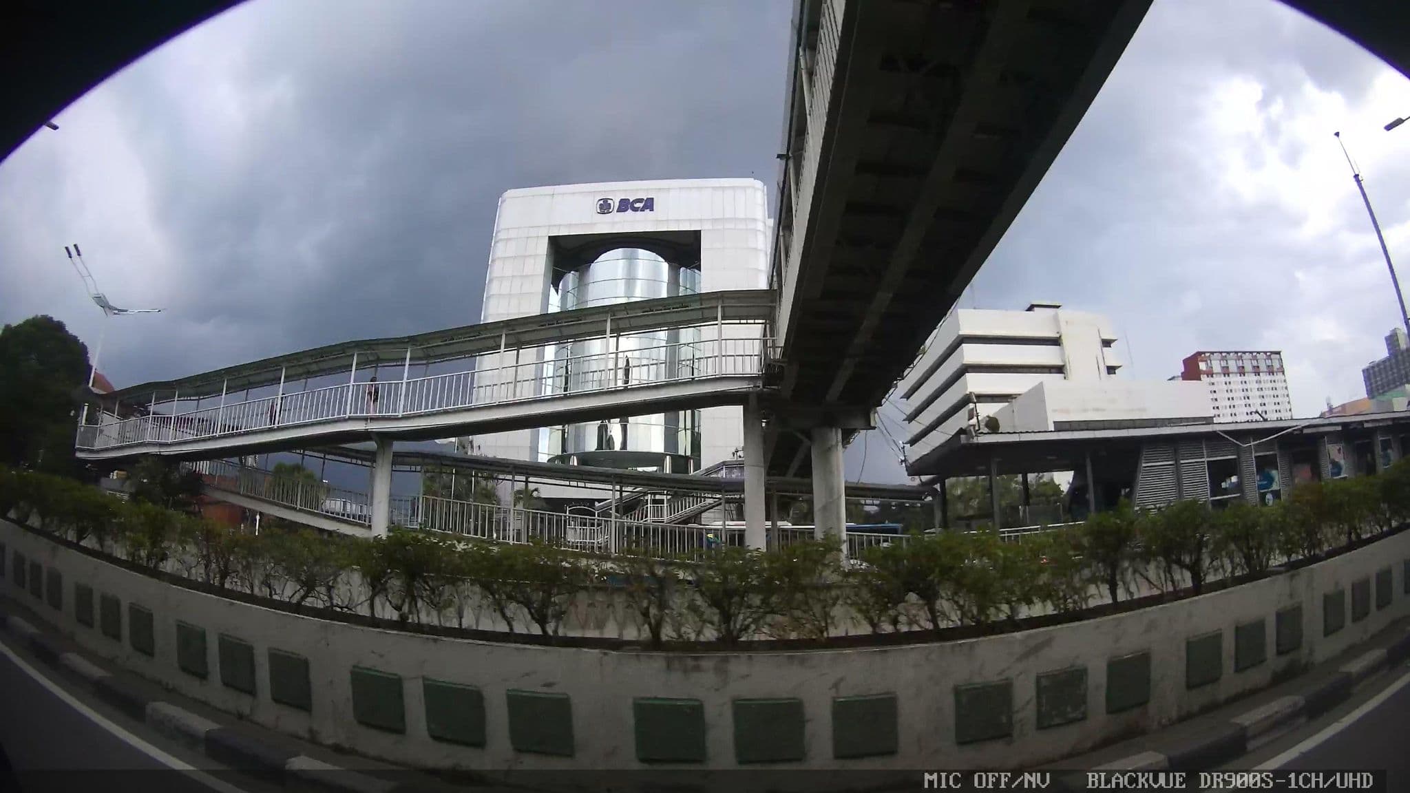 Street view near Hotel Graha Menteng, Jakarta — © Kaart---RIGHT (CC BY-SA · Mapillary)