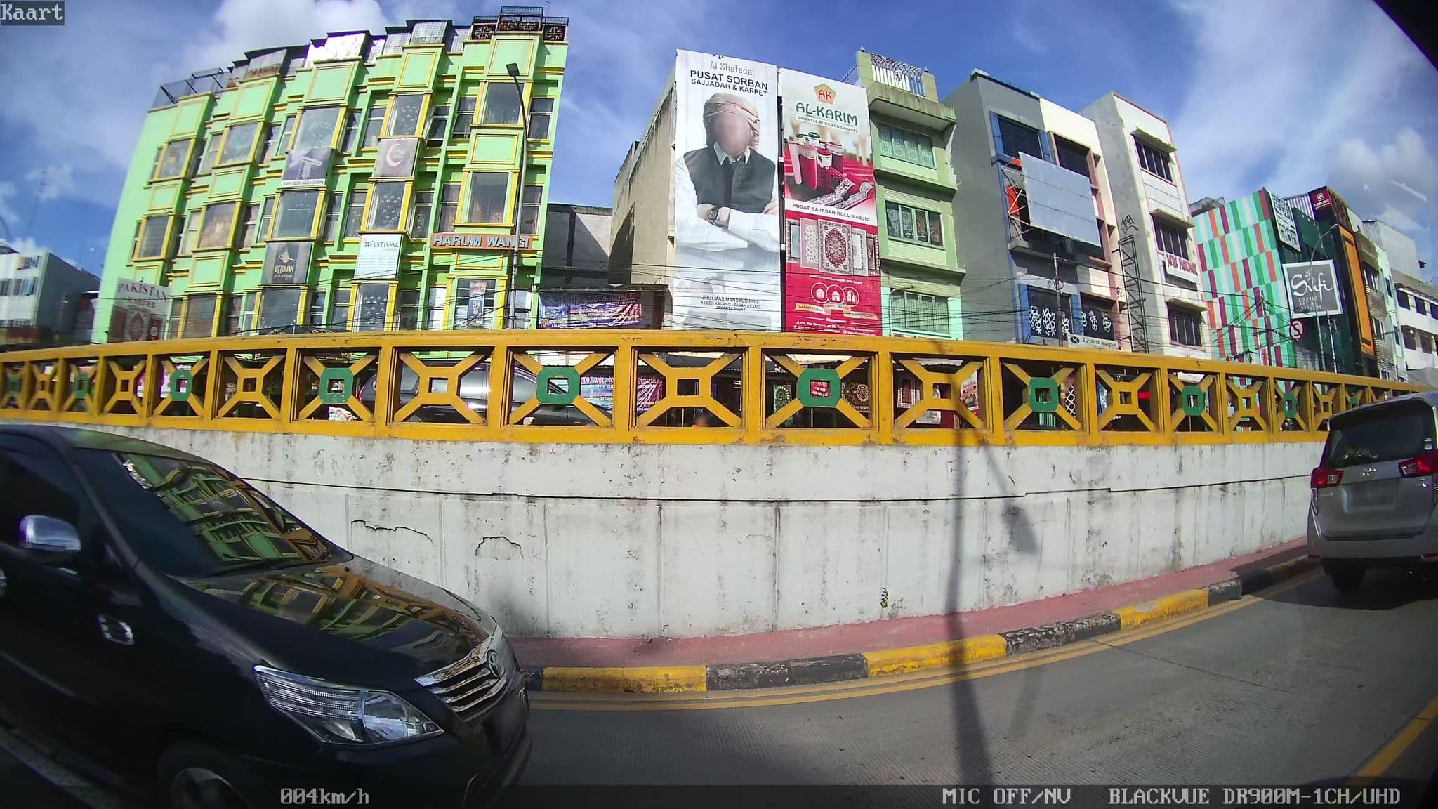 Street view near Griyadi Blue Pacific Hotel, Jakarta — © kaart_1 (CC BY-SA · Mapillary)