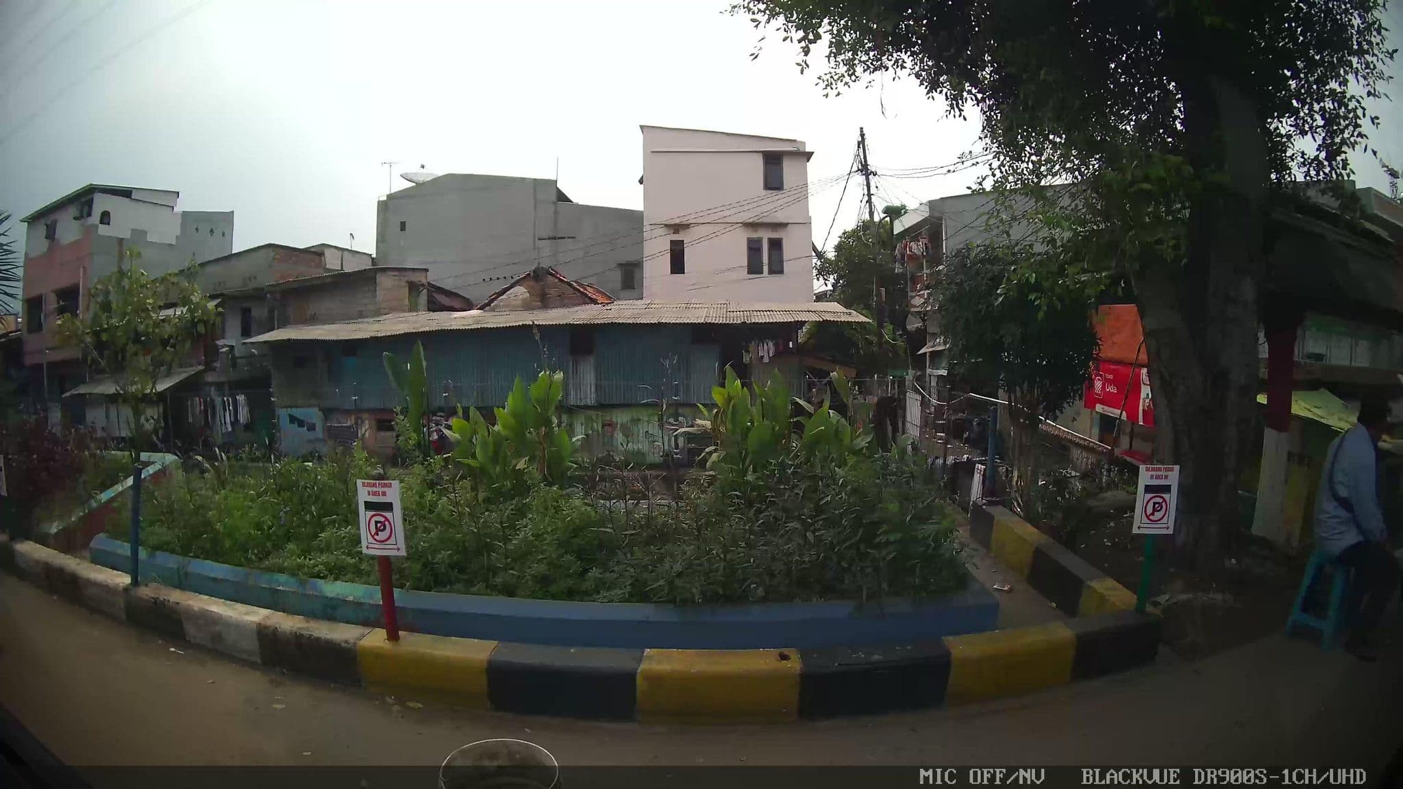 Street view near Hotel milenium, Jakarta — © Kaart---LEFT (CC BY-SA · Mapillary)