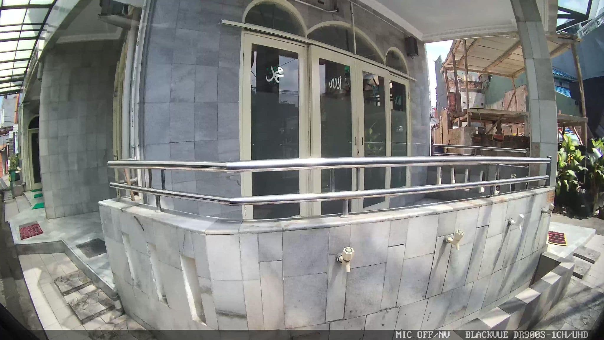 Street view near wisma safa marwah, Jakarta — © Kaart---LEFT (CC BY-SA · Mapillary)