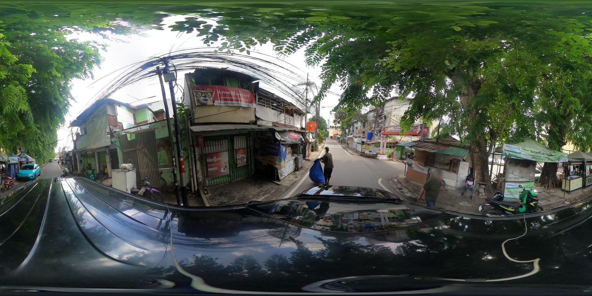 Street view near Kostan, Jakarta — © Kaart---360 (CC BY-SA · Mapillary)