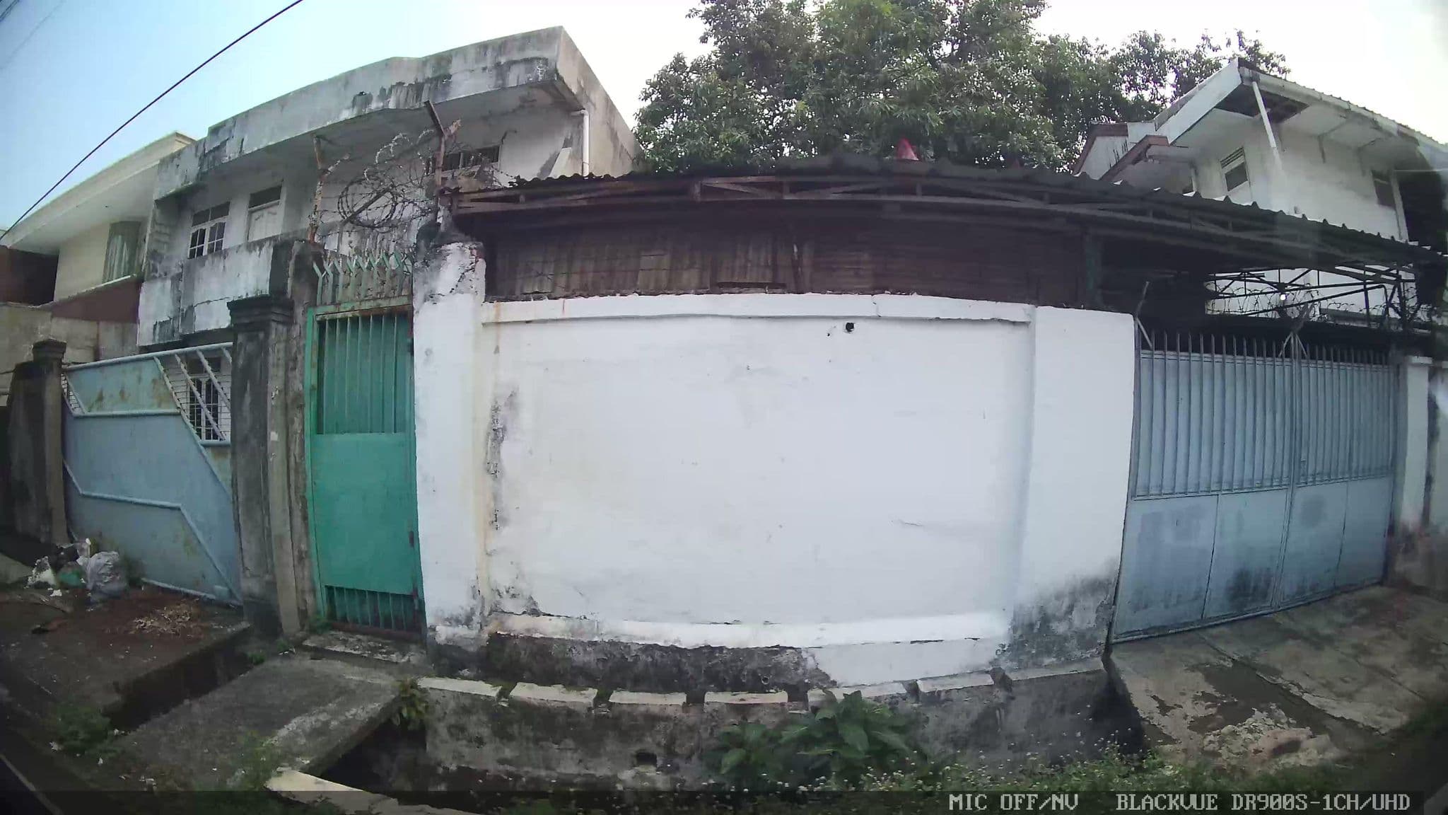 Street view near Swimming Pool Merlyn Park Hotel, Jakarta — © Kaart---LEFT (CC BY-SA · Mapillary)