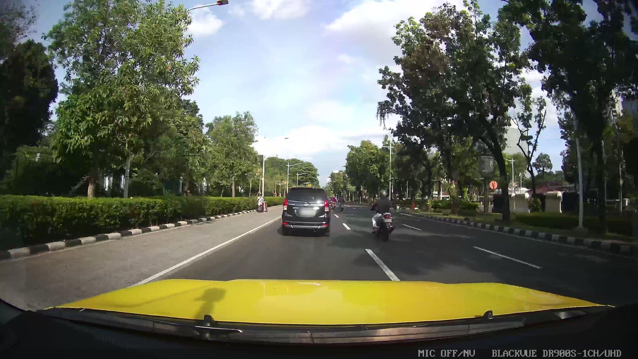 Street view near Hotel Cordova, Cirebon, Jakarta — © Kaart---FRONT (CC BY-SA · Mapillary)