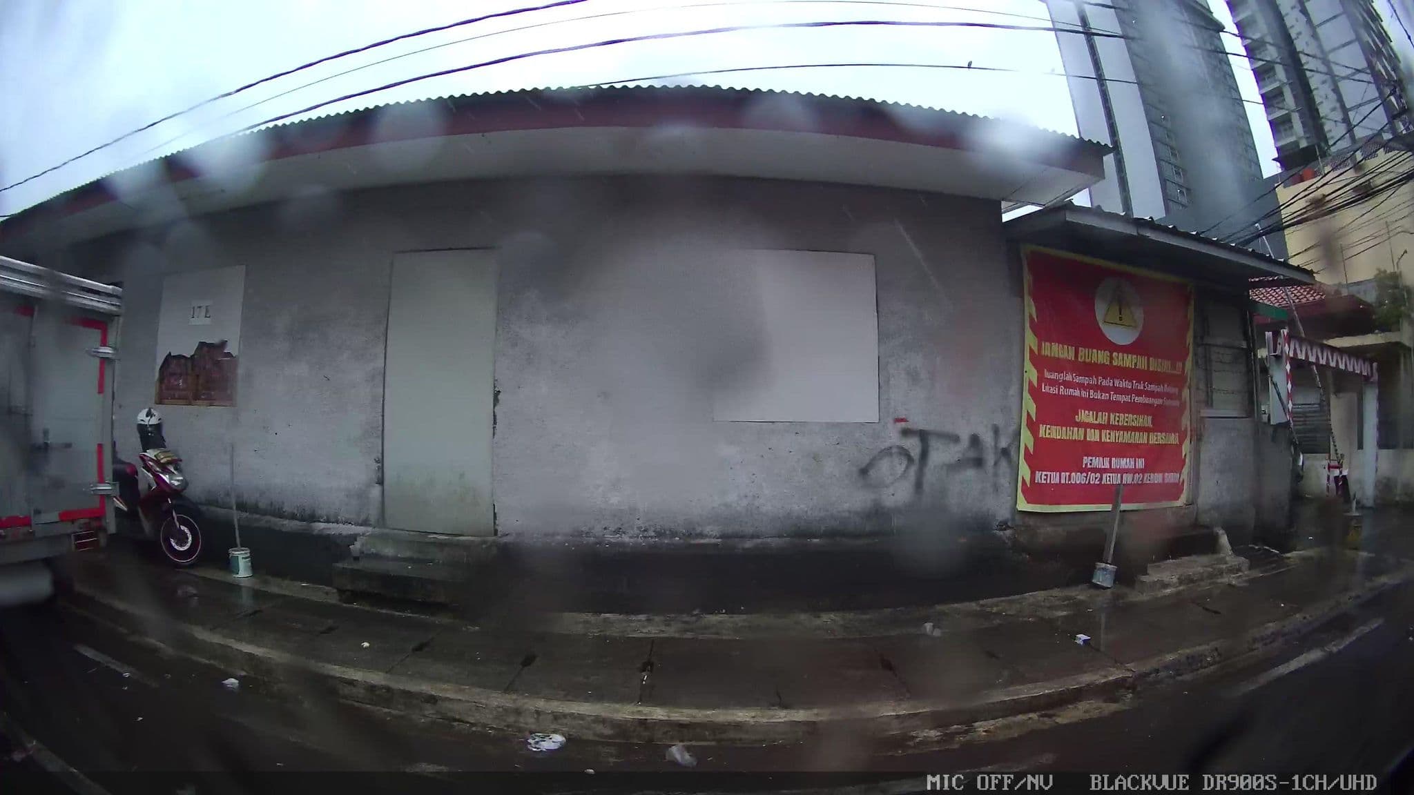 Street view near Morrisssey Roof Deck, Jakarta — © Kaart---RIGHT (CC BY-SA · Mapillary)