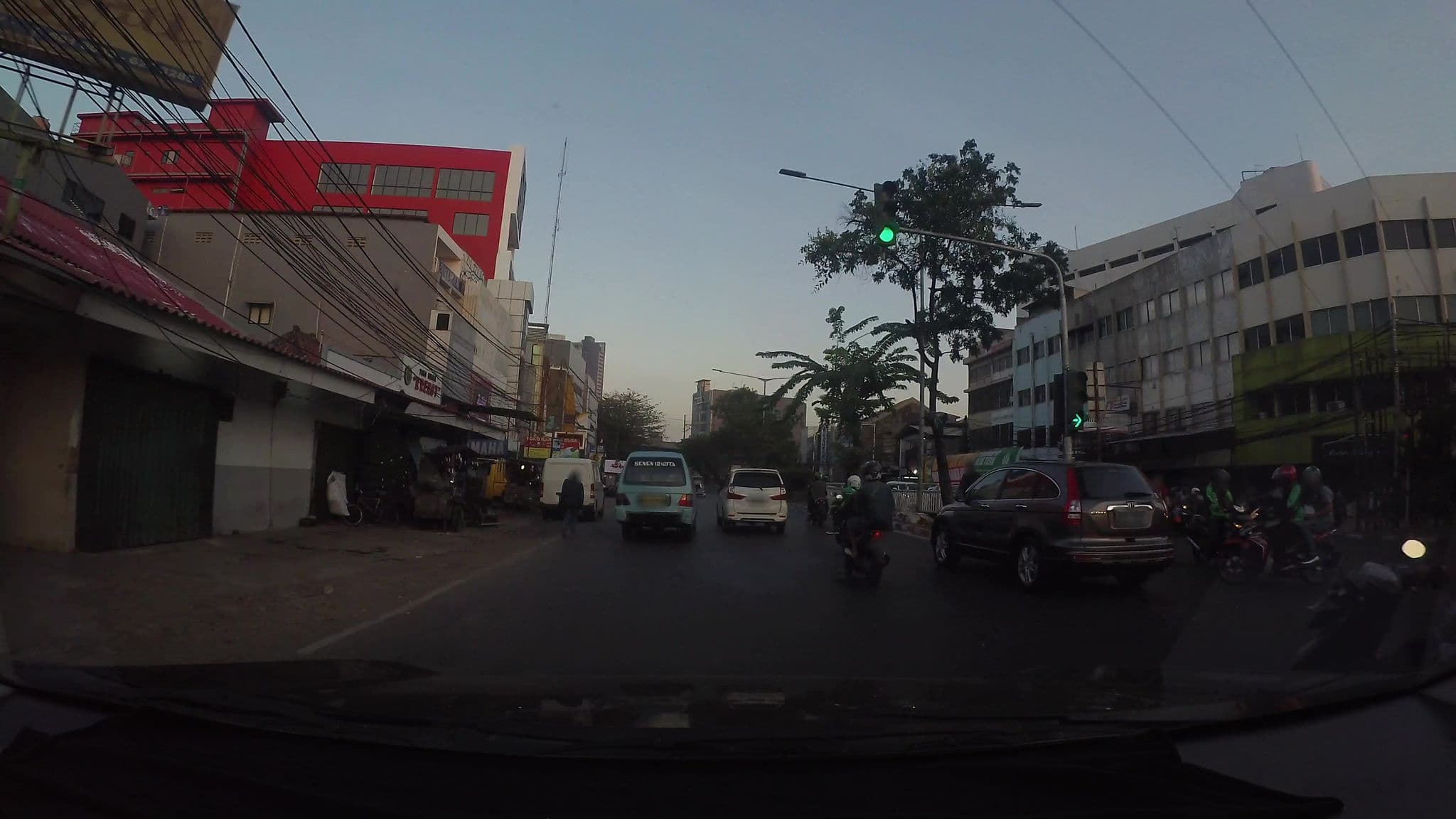 Street view near Graha sumatra selatan, Jakarta — © kaart_3 (CC BY-SA · Mapillary)