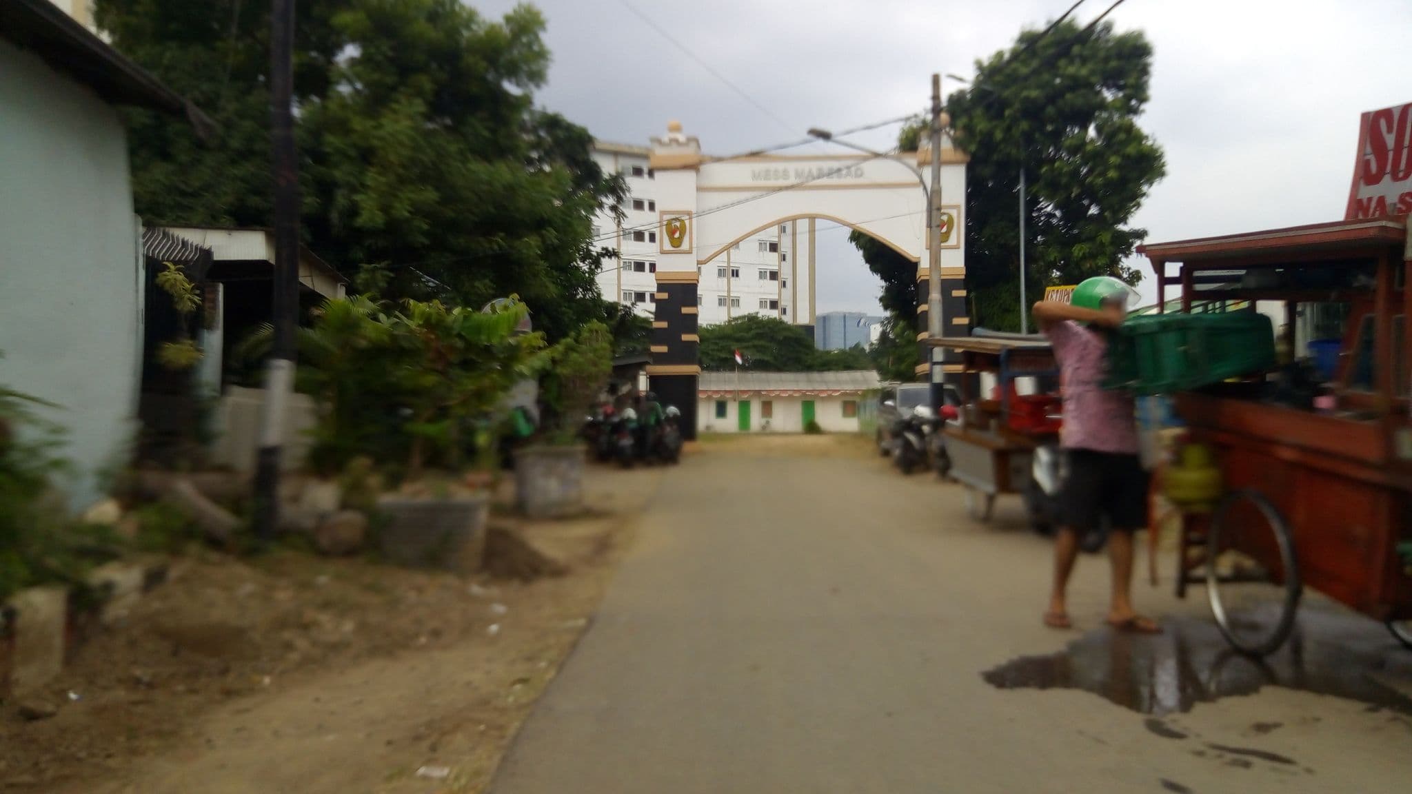 Street view near BestHostels, Jakarta — © hafiedsh22 (CC BY-SA · Mapillary)