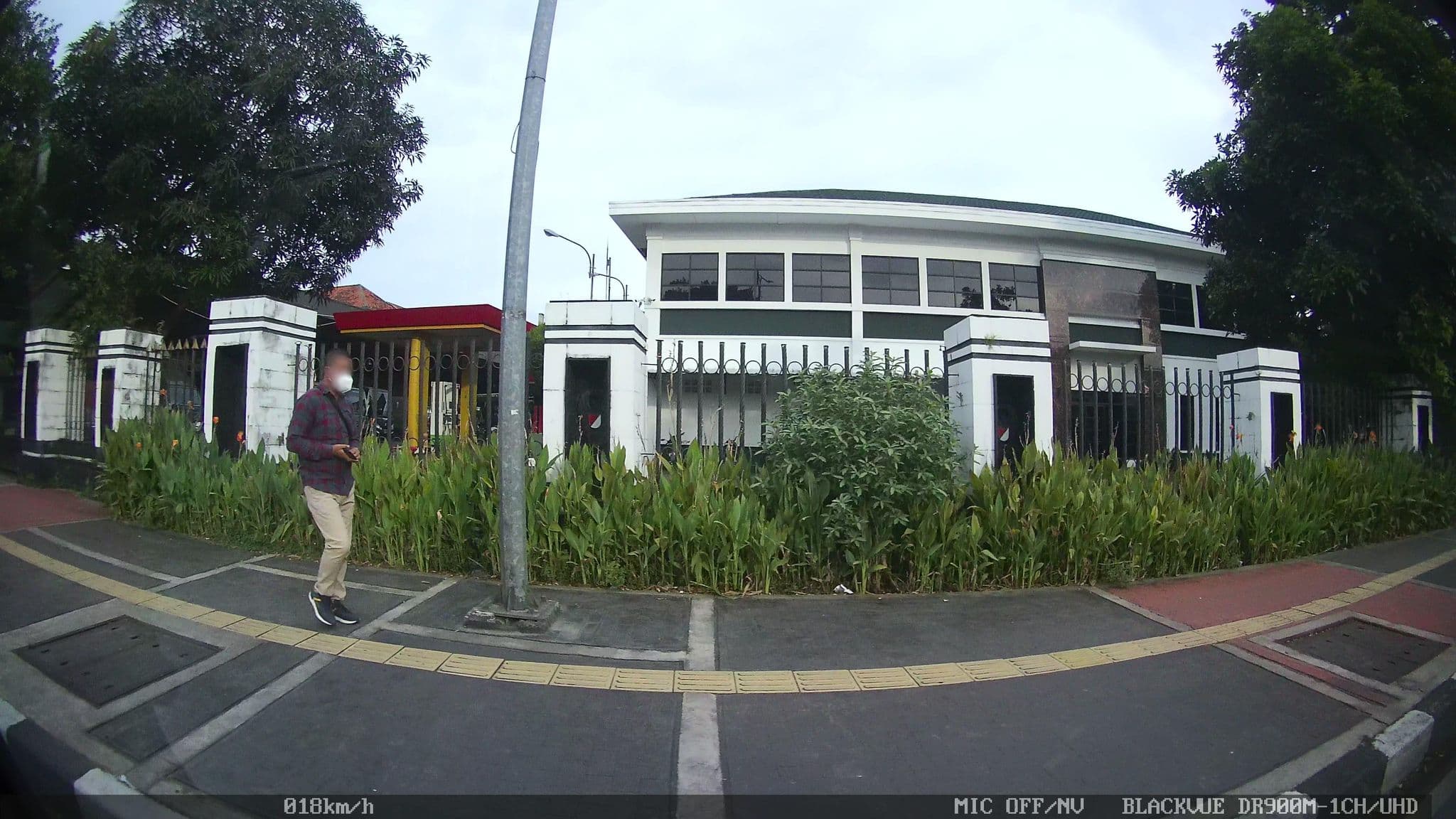 Street view near aleander rent room, Jakarta — © kaart_1 (CC BY-SA · Mapillary)