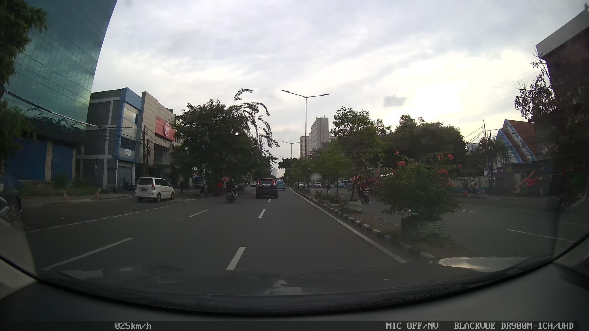 Street view near Hotel Jayakarta Heritage, Jakarta — © kaart_1 (CC BY-SA · Mapillary)