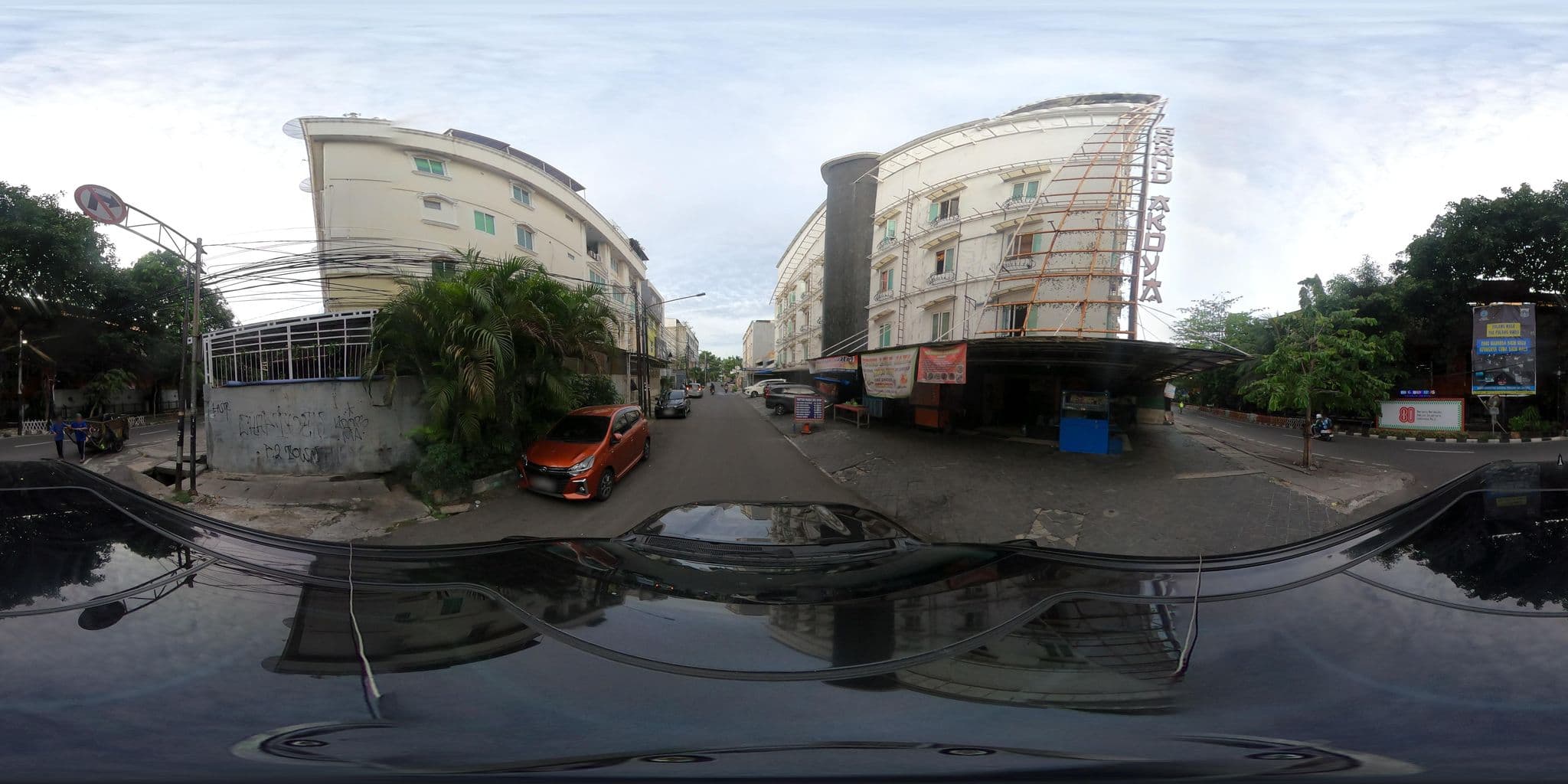 Street view near Function Room PURI - Hotel Ciputra, Jakarta — © Kaart---360 (CC BY-SA · Mapillary)