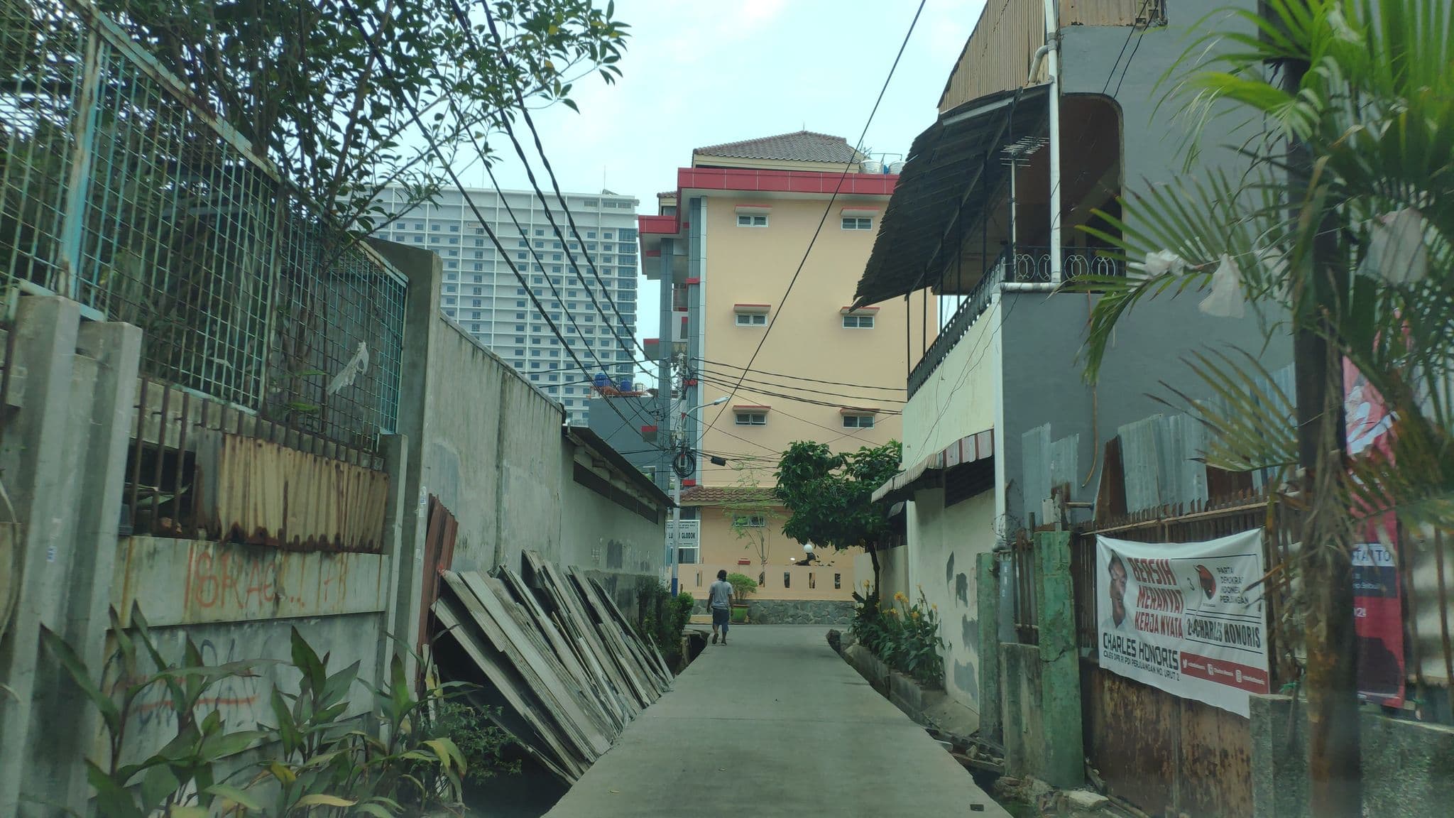Street view near Loby Hotel Jayakarta, Jakarta — © dedi (CC BY-SA · Mapillary)