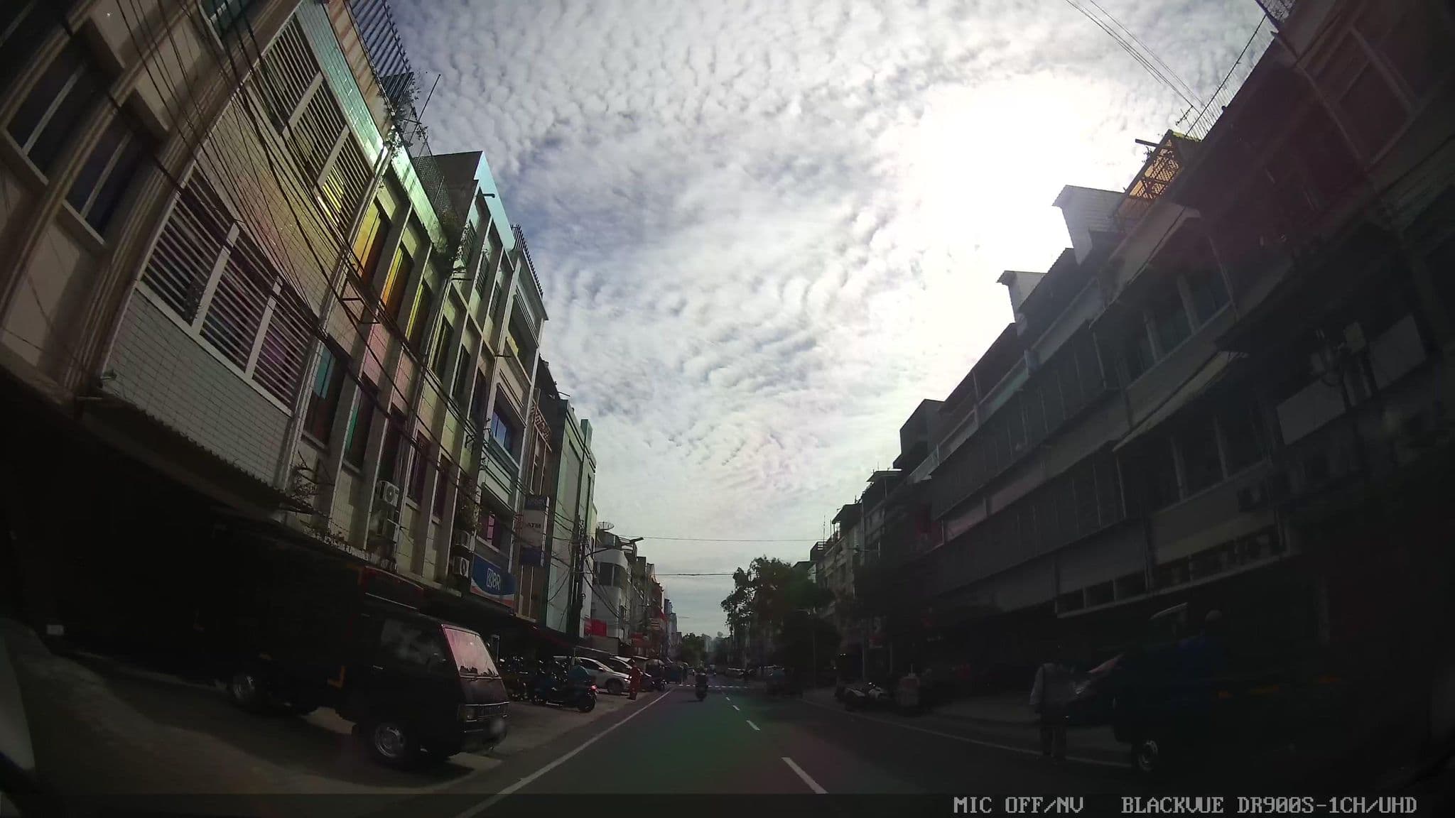 Street view near Orchard, Jakarta — © Kaart---FRONT (CC BY-SA · Mapillary)