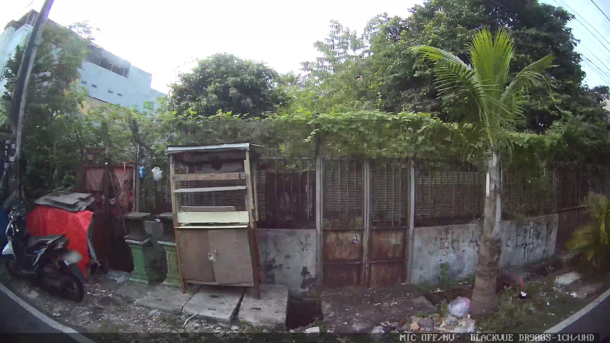 Street view near Grand Eastern, Jakarta — © Kaart---RIGHT (CC BY-SA · Mapillary)