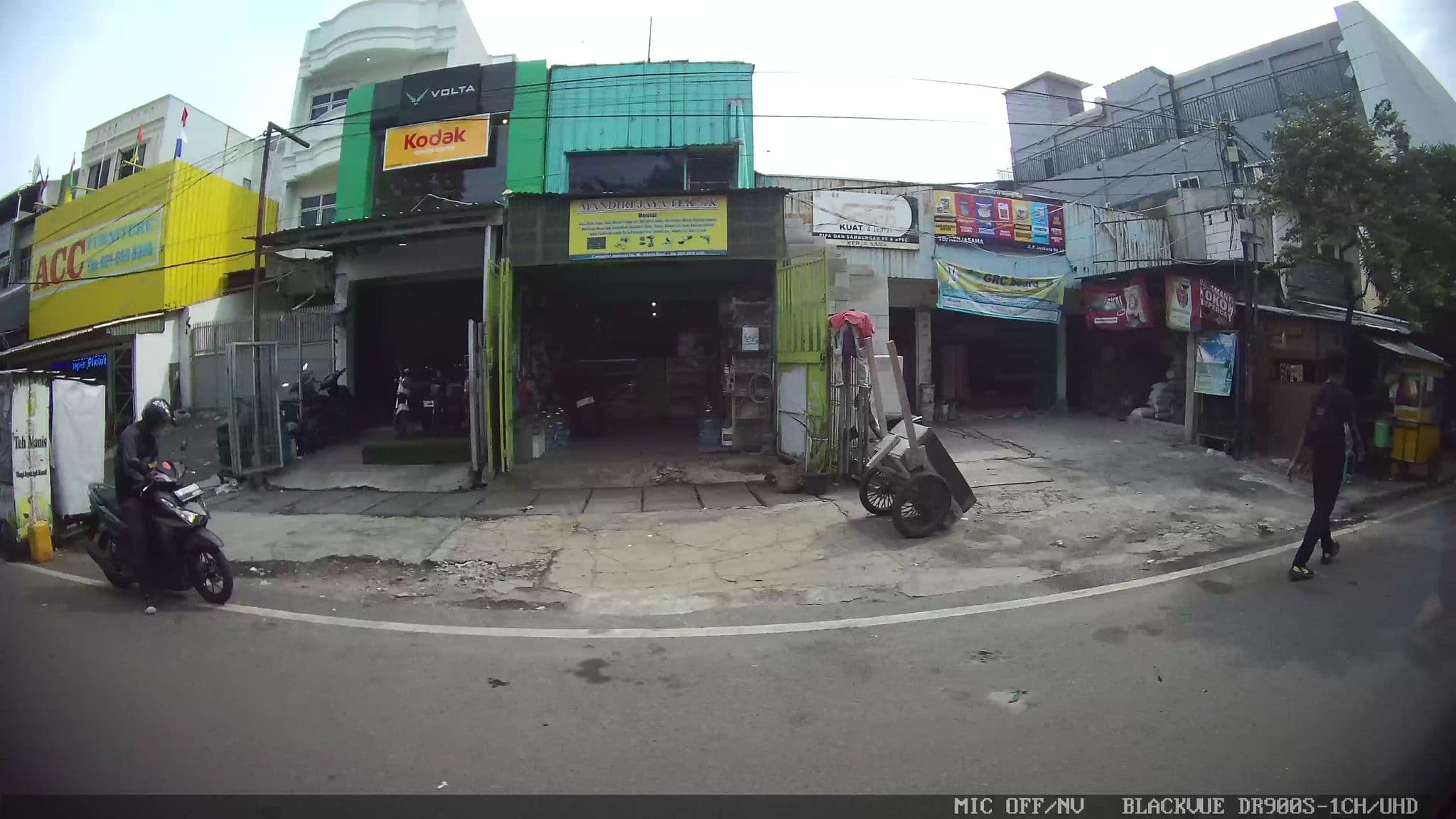 Street view near Grand Melia Hotel, Jakarta — © Kaart---LEFT (CC BY-SA · Mapillary)