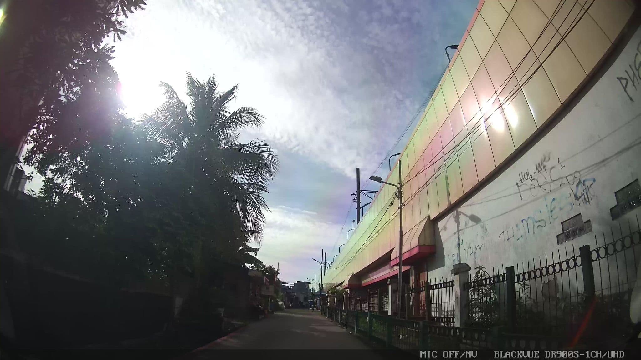 Street view near Hotel ibis jkt, Jakarta — © Kaart---FRONT (CC BY-SA · Mapillary)