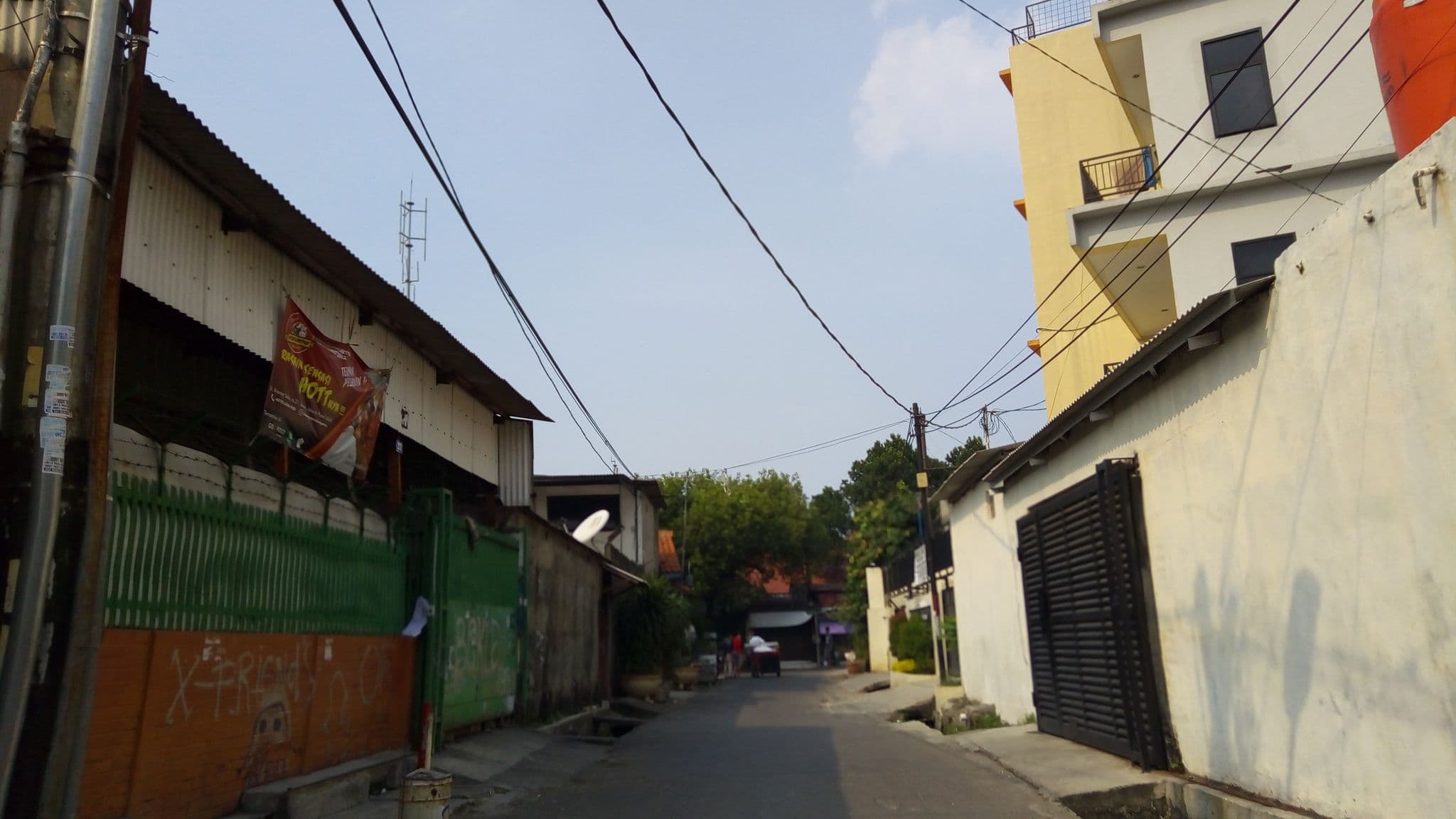 Street view near Hotel Mutiara, Jakarta — © hafiedsh22 (CC BY-SA · Mapillary)