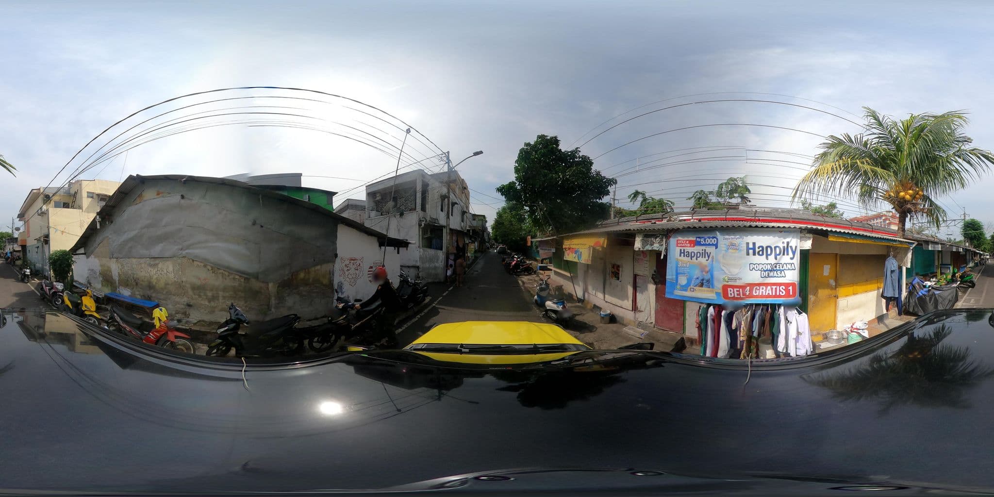 Street view near Corus Hotel, Jakarta — © Kaart---360 (CC BY-SA · Mapillary)