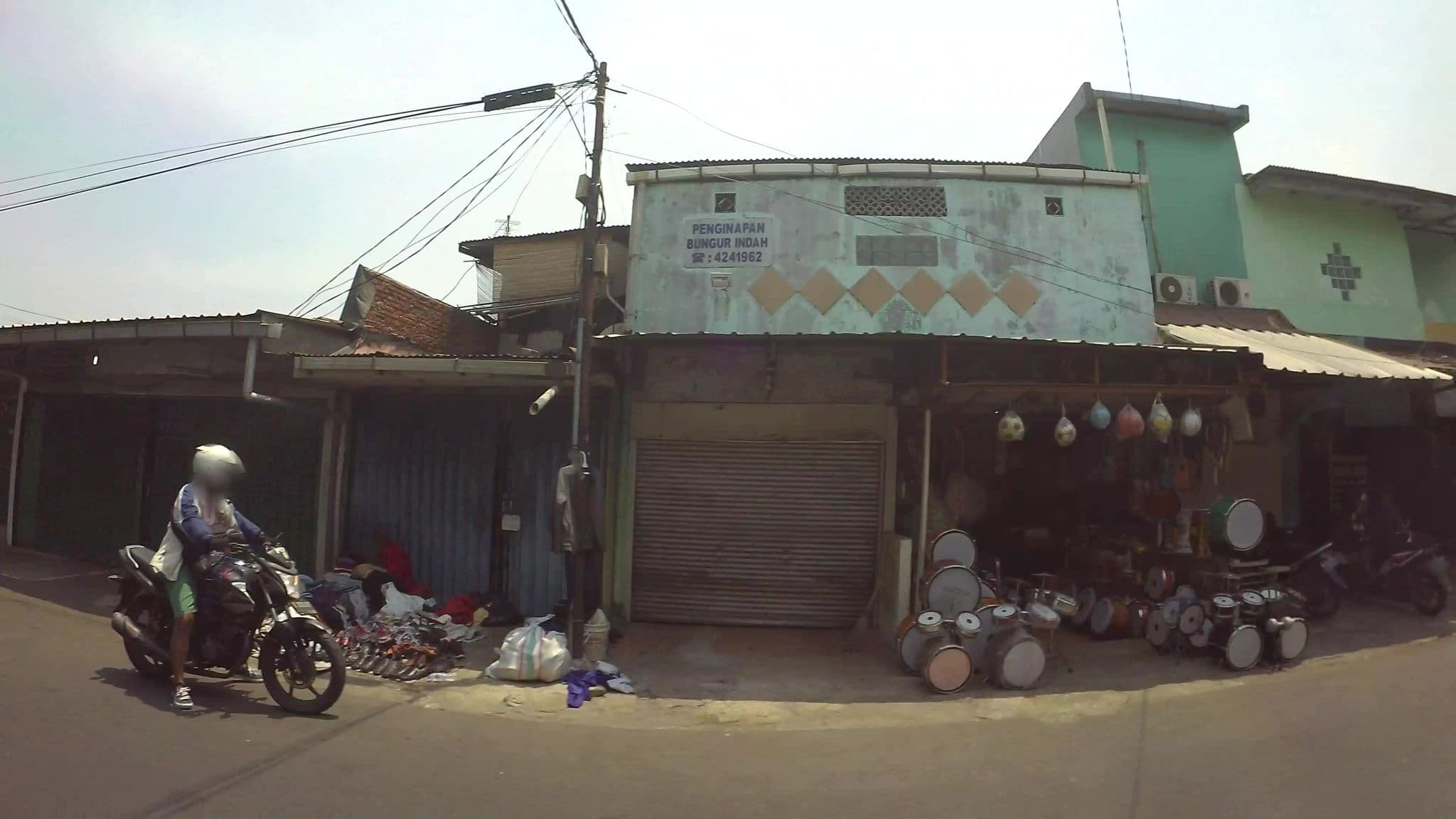 Street view near Hotel Alia Prapatan, Jakarta — © kaart_3 (CC BY-SA · Mapillary)