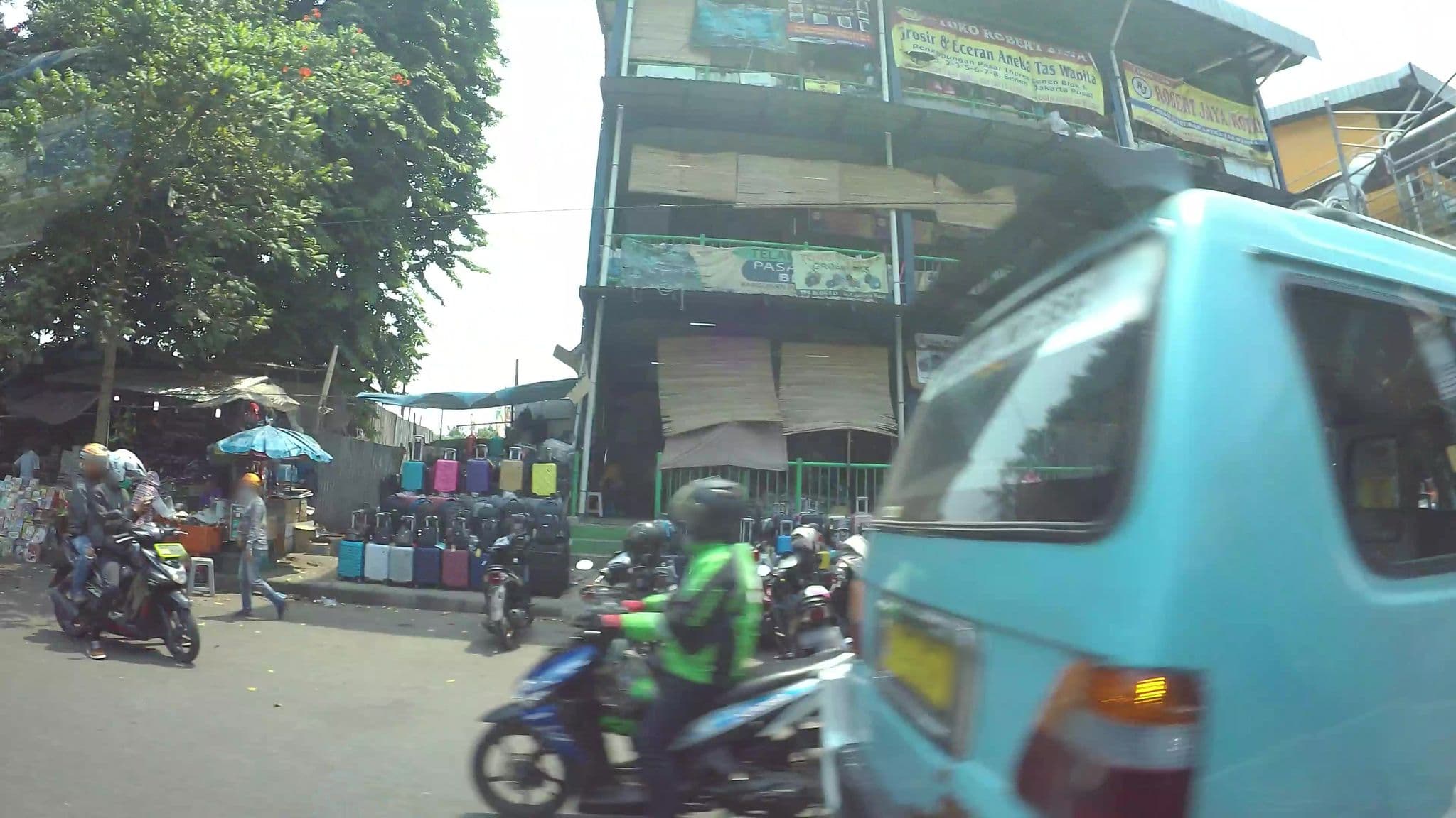 Street view near Ratu hotel bidakara serang banten, Jakarta — © kaart_3 (CC BY-SA · Mapillary)
