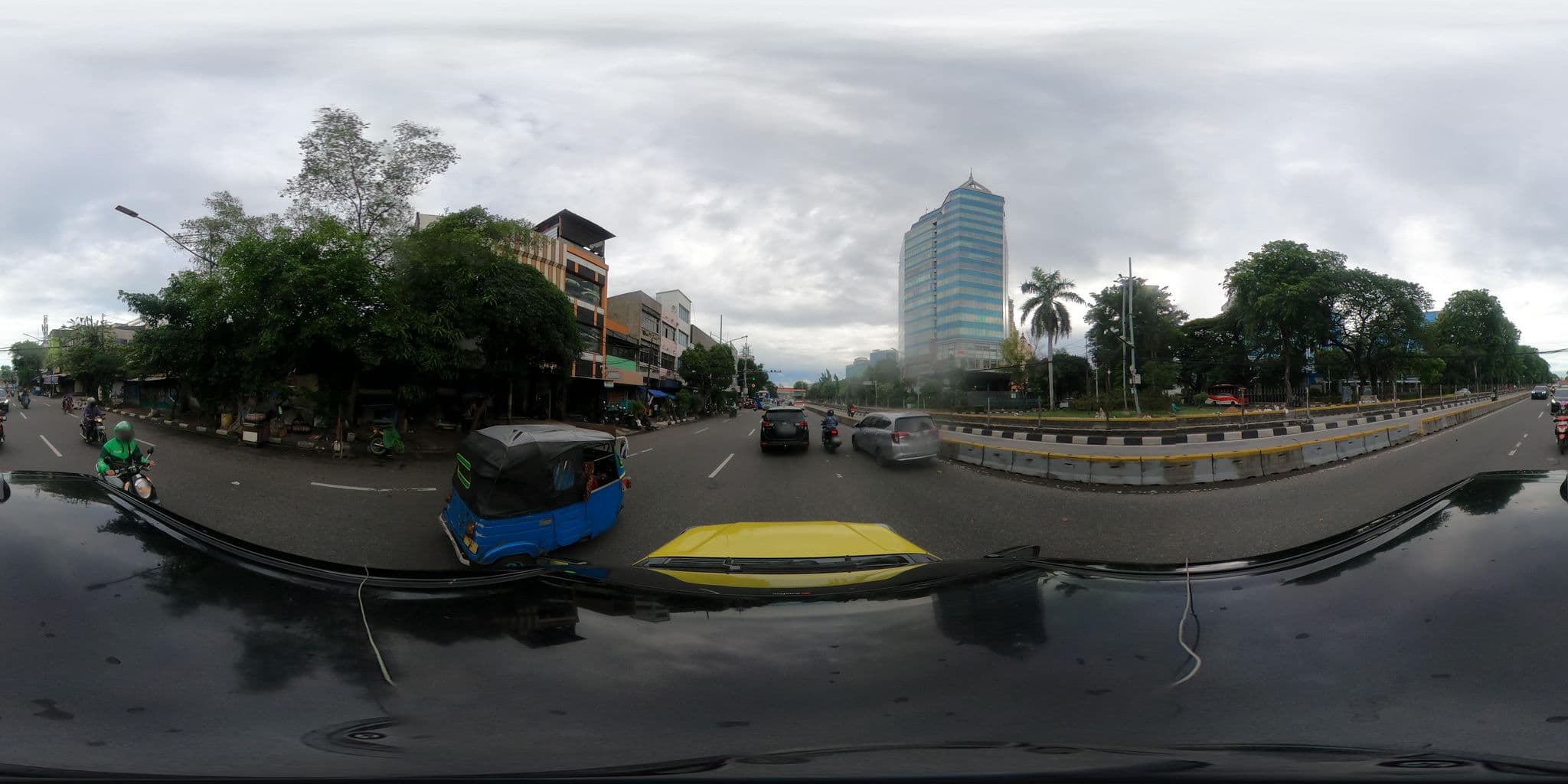 Street view near swiss bell inn kristal kupang, Jakarta — © Kaart---360 (CC BY-SA · Mapillary)