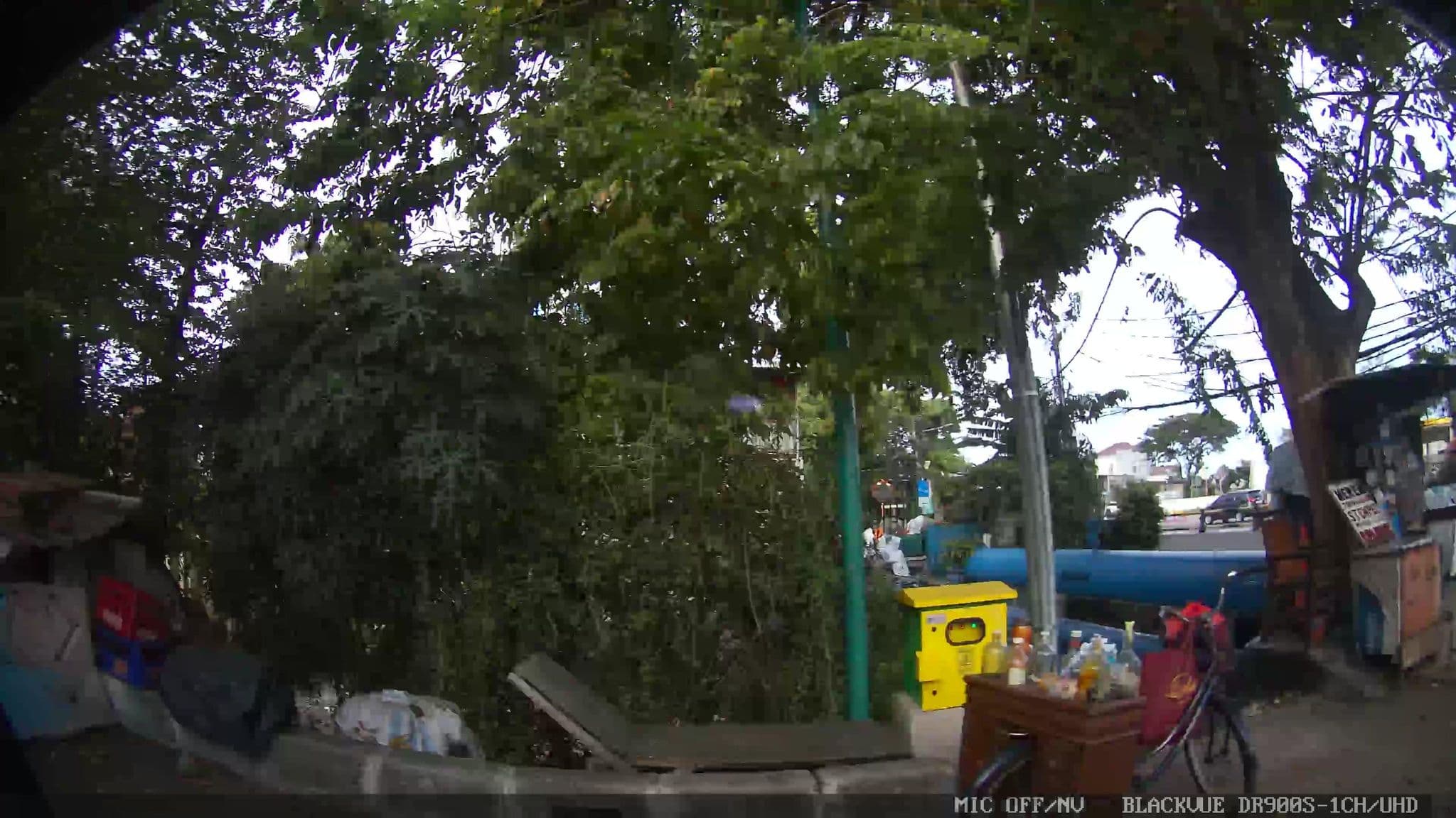 Street view near Hotel Cempaka Sari, Jakarta — © Kaart---RIGHT (CC BY-SA · Mapillary)
