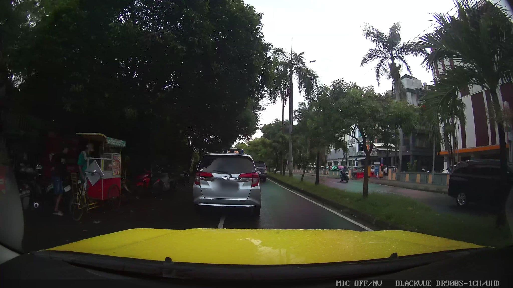 Street view near Meriton Boutique Hotel Kemayoran, Jakarta — © Kaart---FRONT (CC BY-SA · Mapillary)