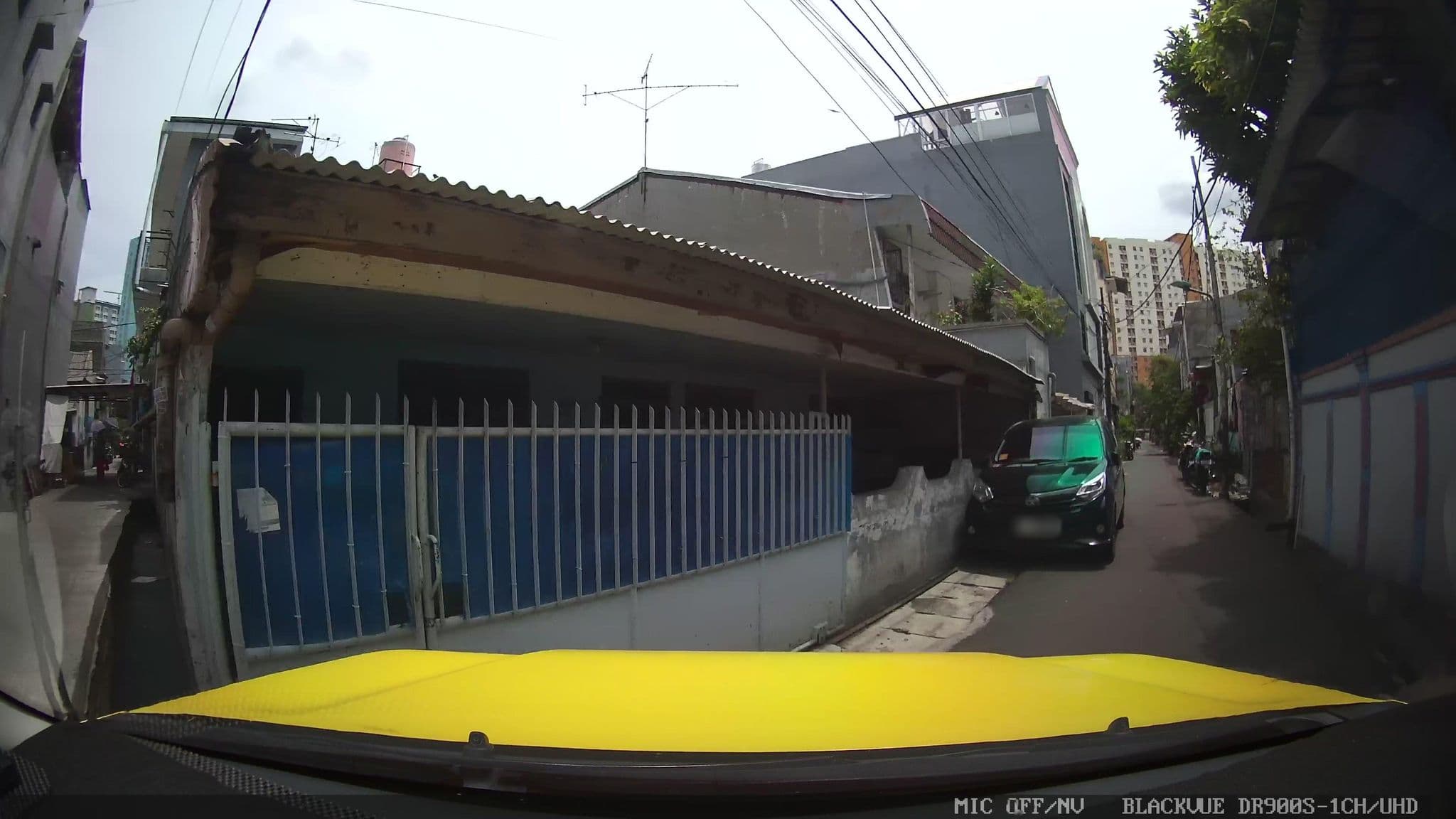Street view near Novotel hotel, Jakarta — © Kaart---FRONT (CC BY-SA · Mapillary)