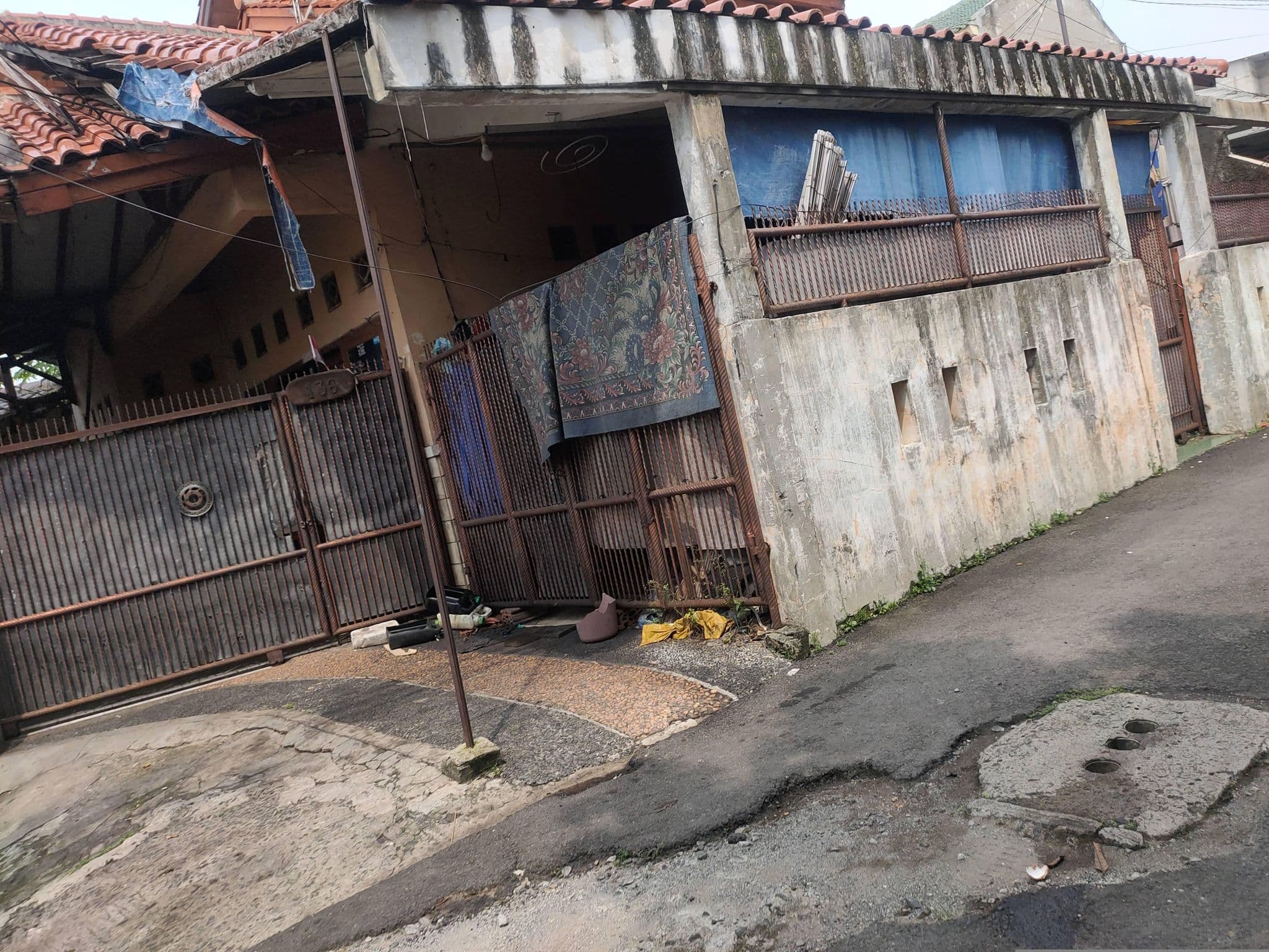 Street view near Hotel & Resort Danau Dariza, Cileungsir — © Kaart_Local (CC BY-SA · Mapillary)