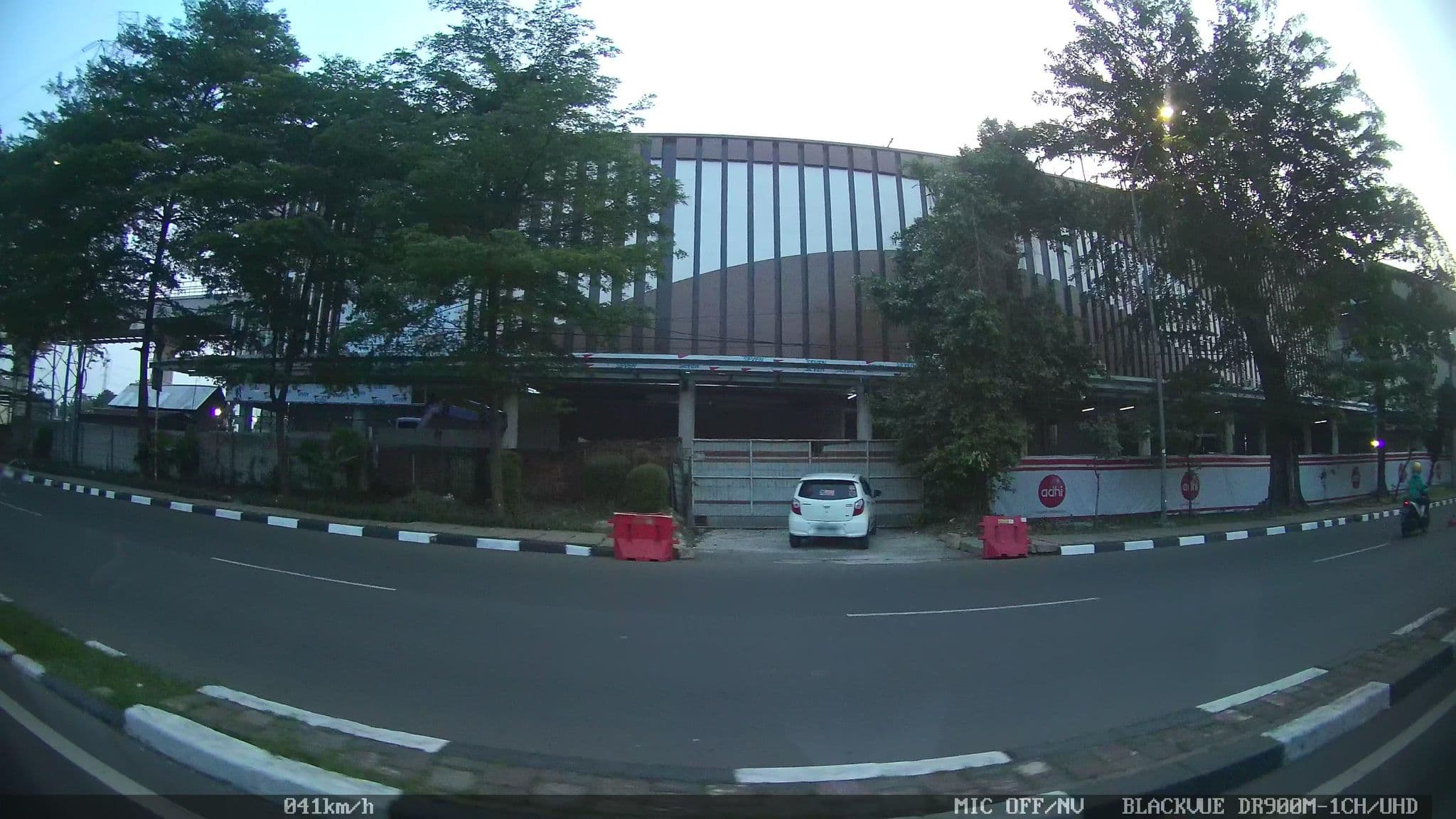 Street view near Wisma Delima Pusri, Jakarta — © kaart_2 (CC BY-SA · Mapillary)