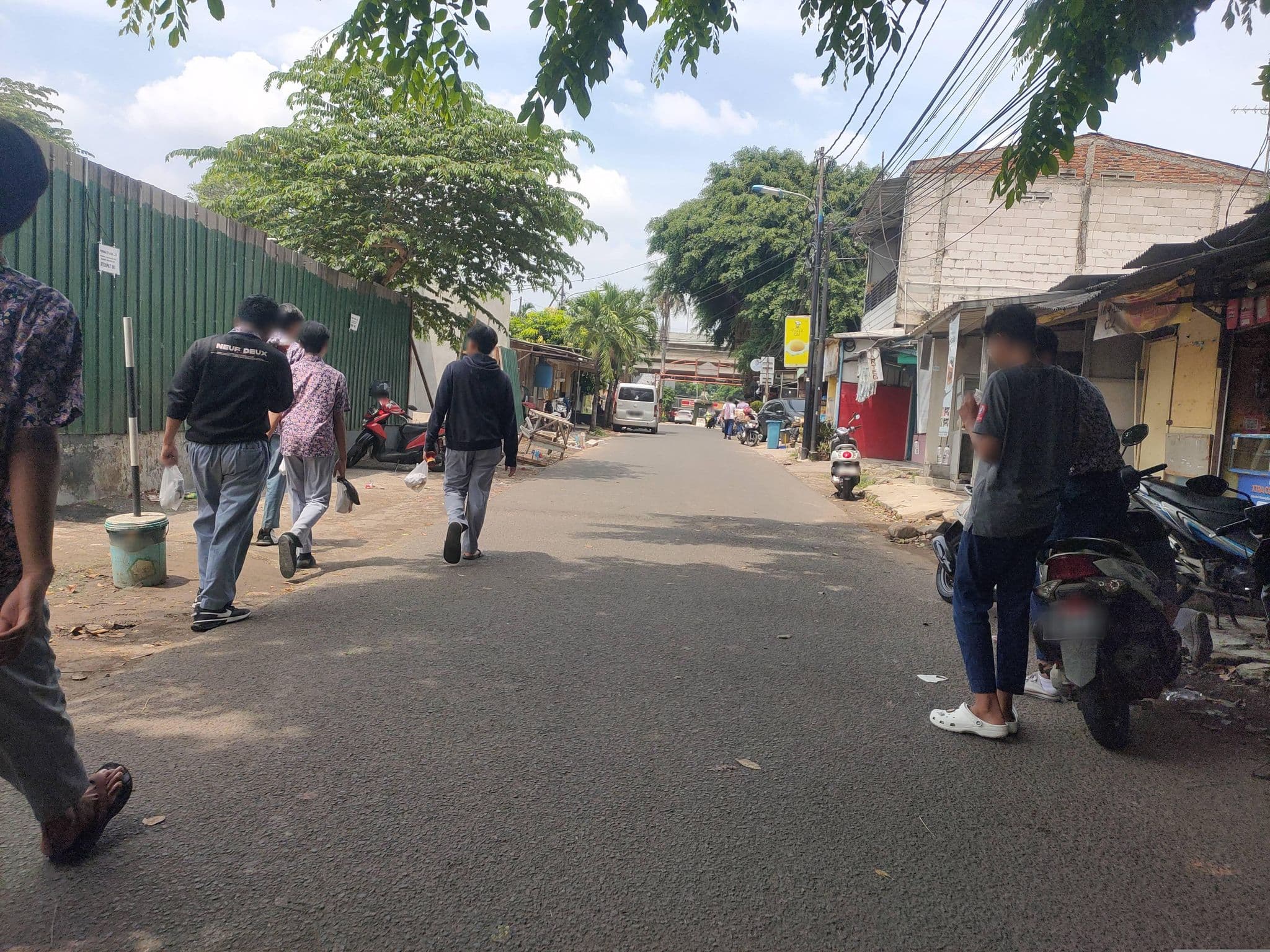 Street view near Quest Hotel Semarang, Bekasi — © Kaart_Local (CC BY-SA · Mapillary)