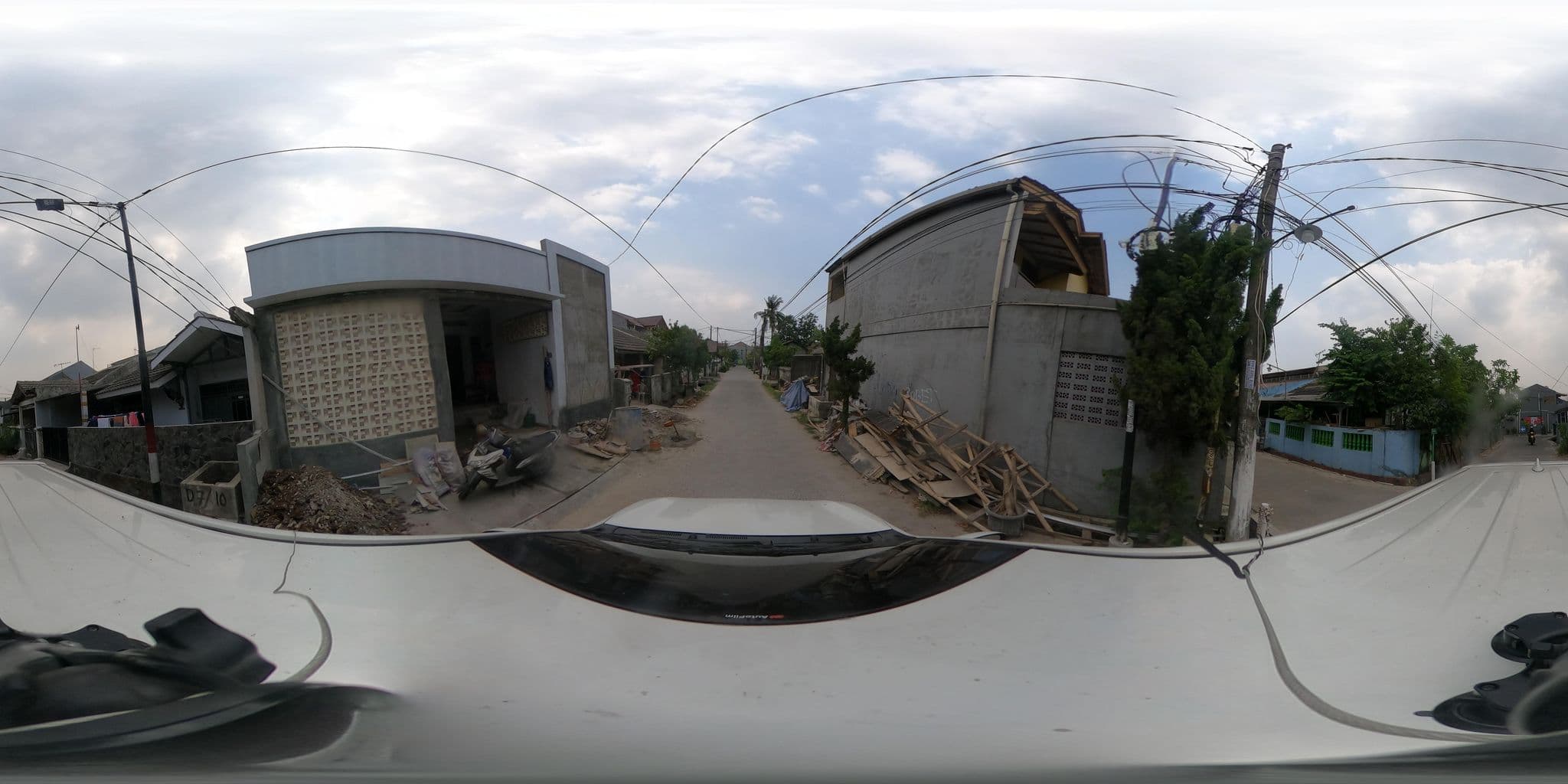 Street view near Kampung Sumber Alam Resort - Garut, Bekasi — © kaart5 (CC BY-SA · Mapillary)