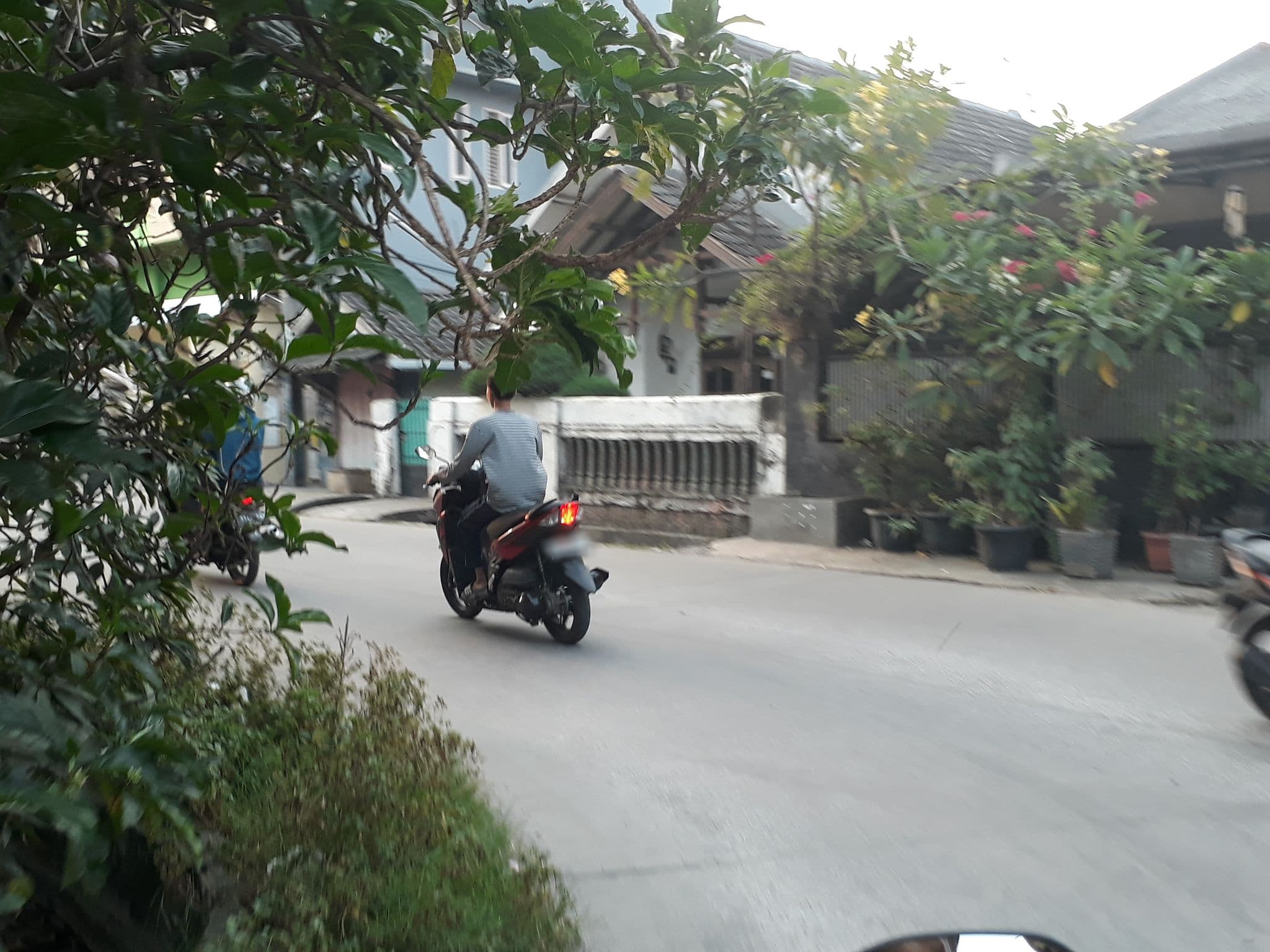 Street view near Theatre of Dreams, Bekasi — © aria (CC BY-SA · Mapillary)