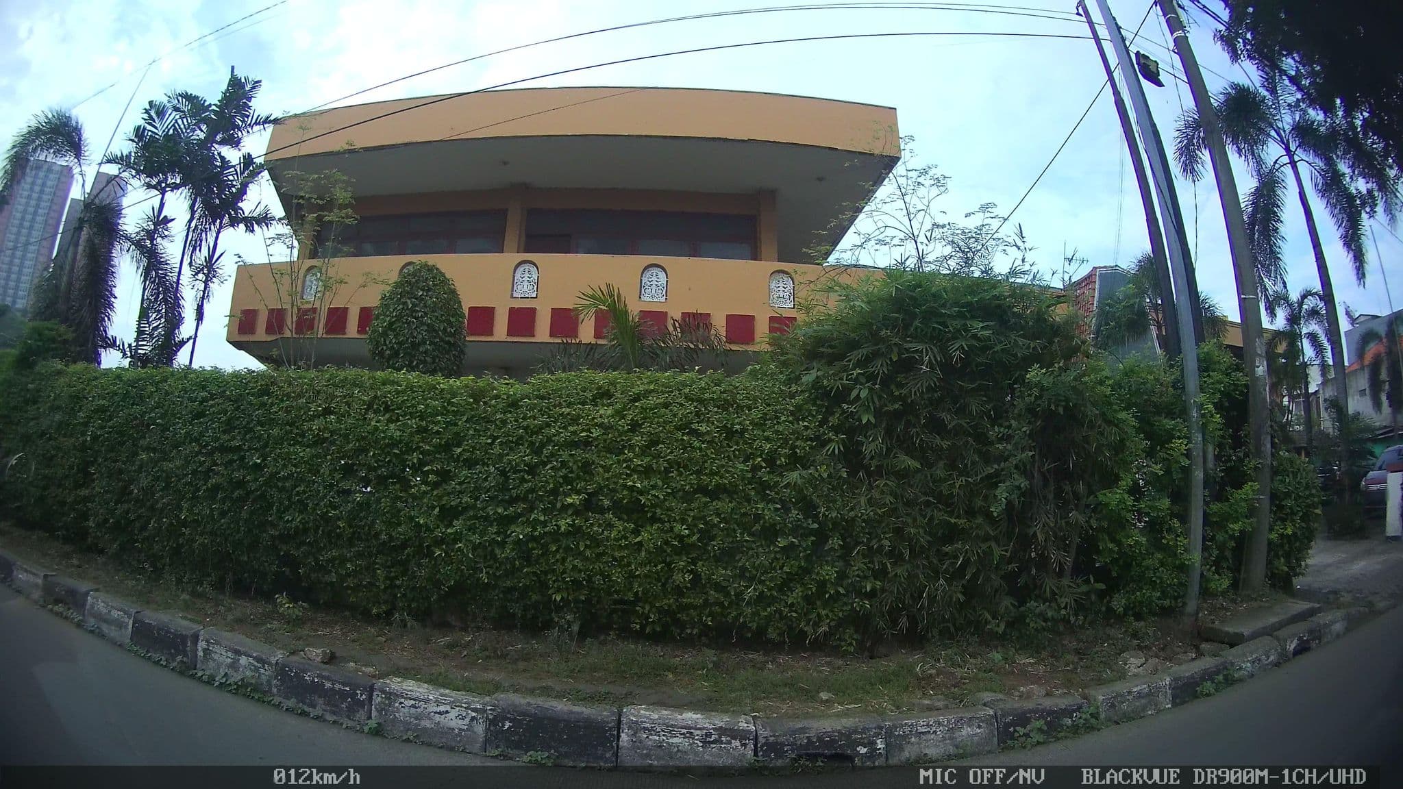 Street view near Hotel Merdeka, Bekasi — © kaart_2 (CC BY-SA · Mapillary)