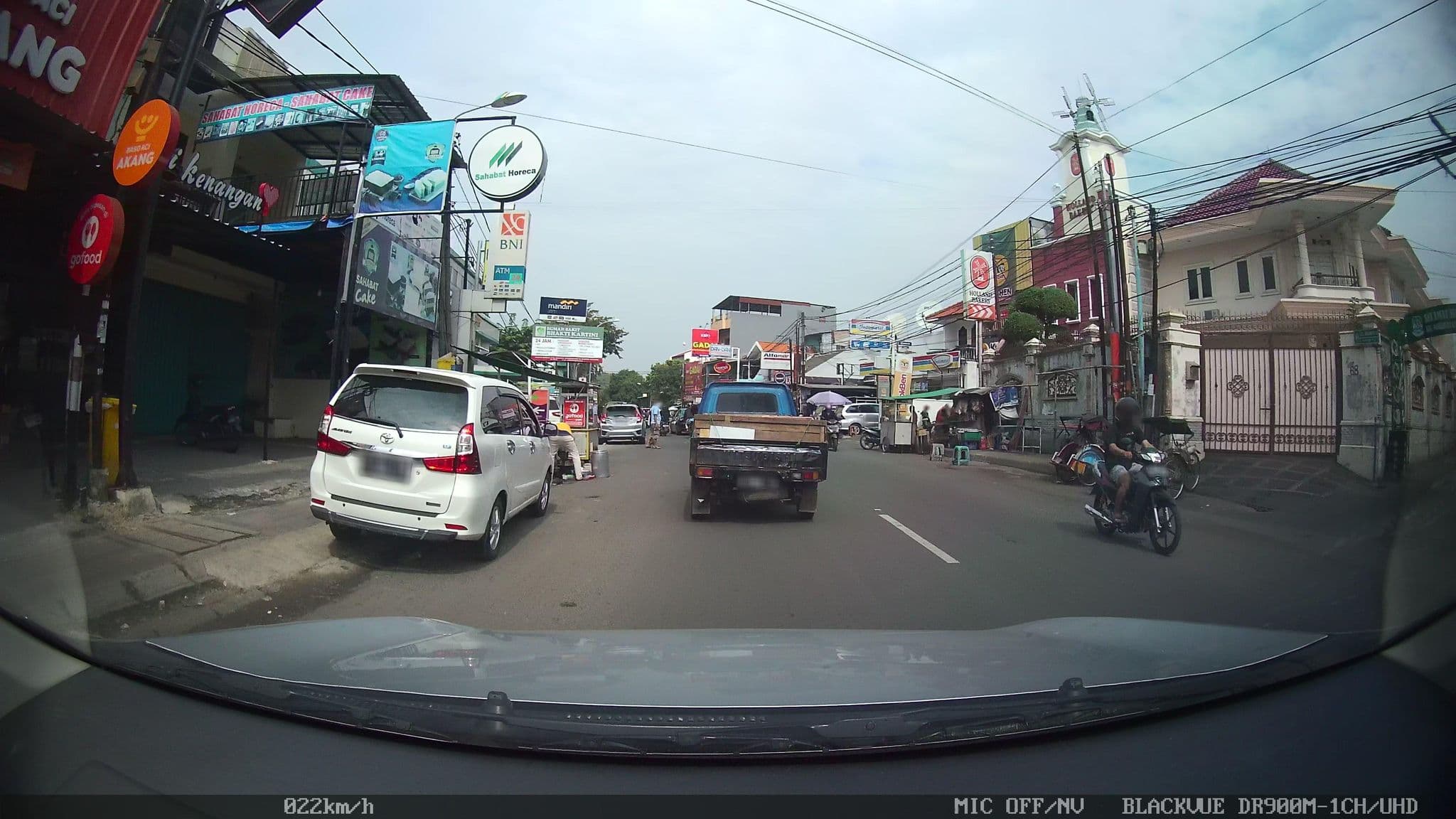 Street view near Hotel Bunga Karang, Bekasi — © kaart_2 (CC BY-SA · Mapillary)