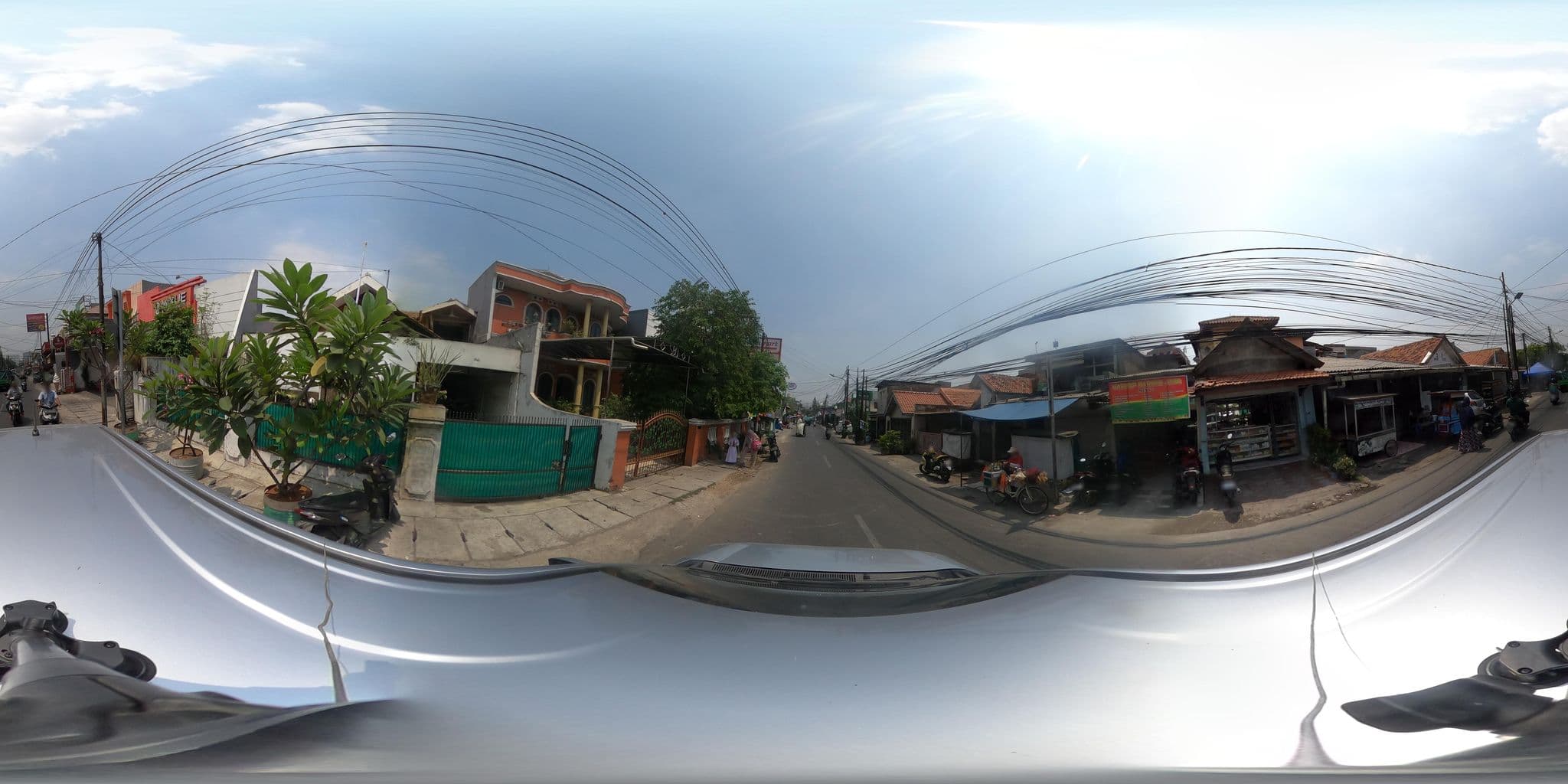 Street view near The ARYADUTA suites hotel Semanggi, Jakarta — © kaart_2 (CC BY-SA · Mapillary)