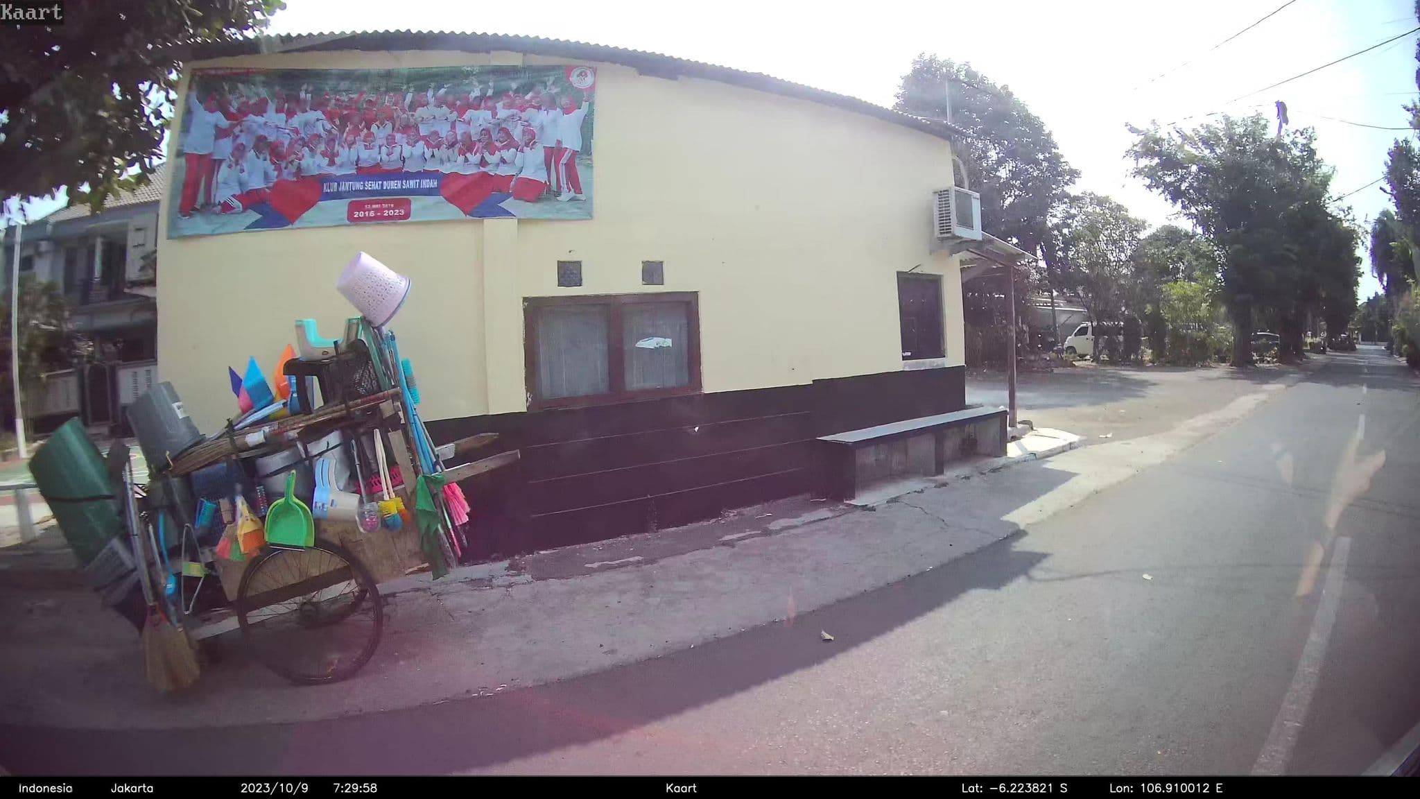Street view near City Hotel Jakarta, Utan — © kaart_2 (CC BY-SA · Mapillary)