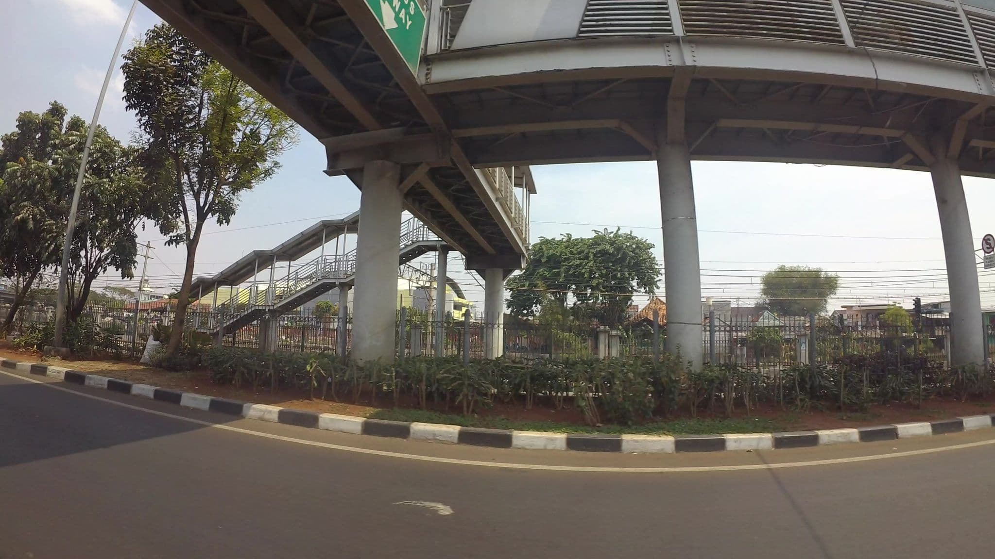 Street view near Alamanda Room - Grand Central Hotel, Utan — © kaart_2 (CC BY-SA · Mapillary)